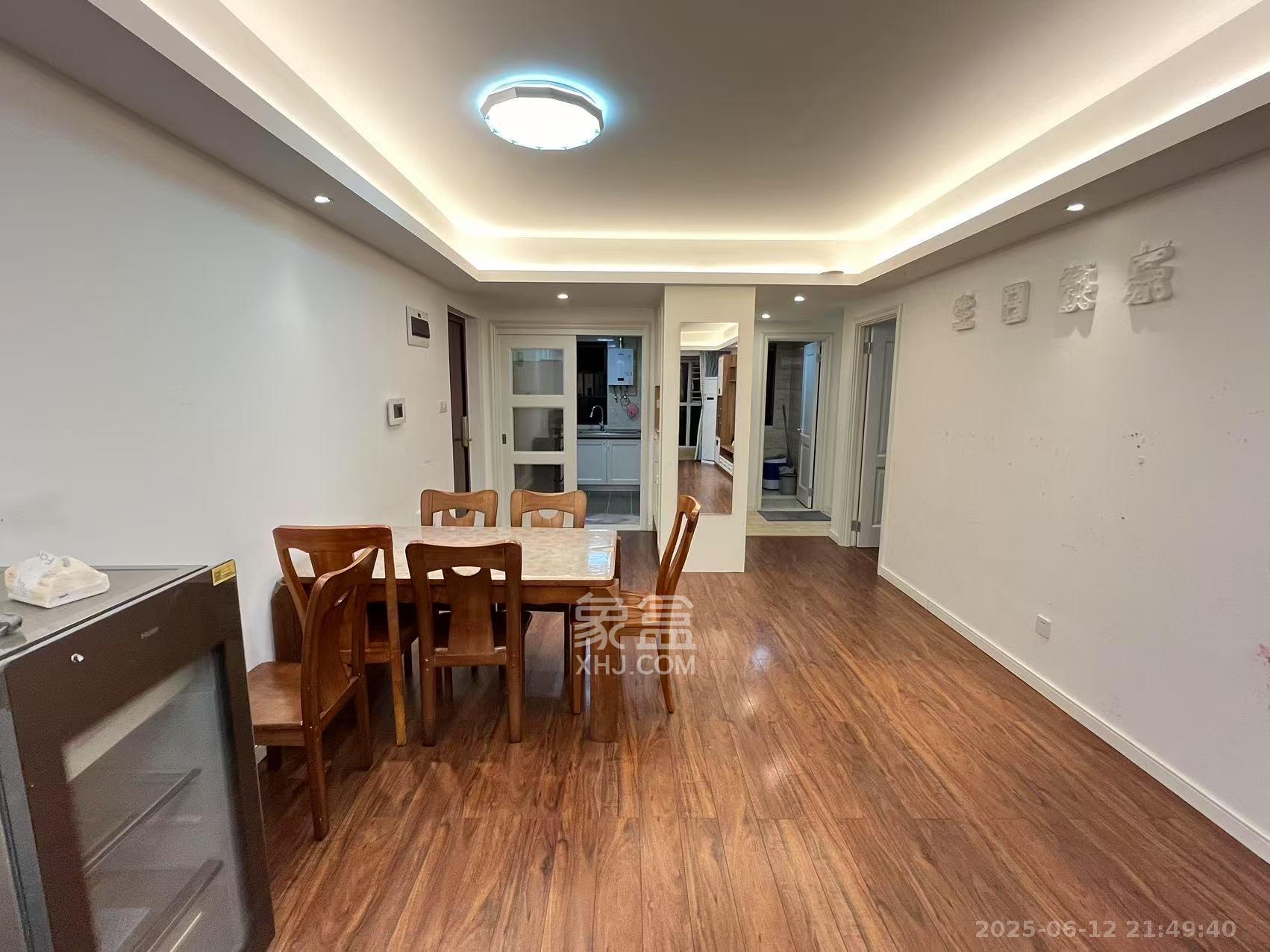 万科魅力之城观澜里 3室2厅2卫 2800.0元/月 万科魅力之城观澜里 3室2厅2卫 2800.0元/月室内图