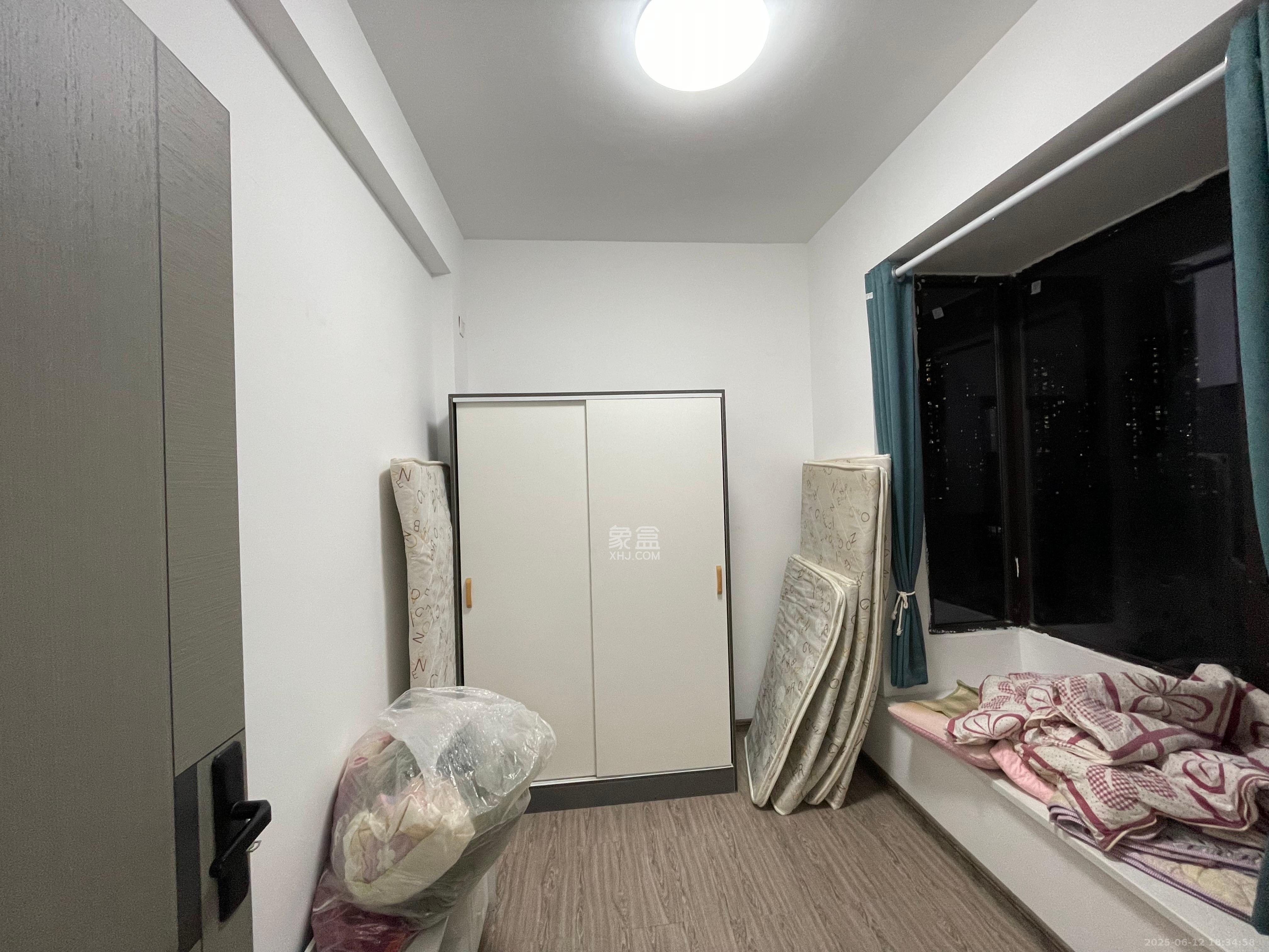 中国铁建梅溪青秀三期  4室2厅2卫   3500.00元/月室内图