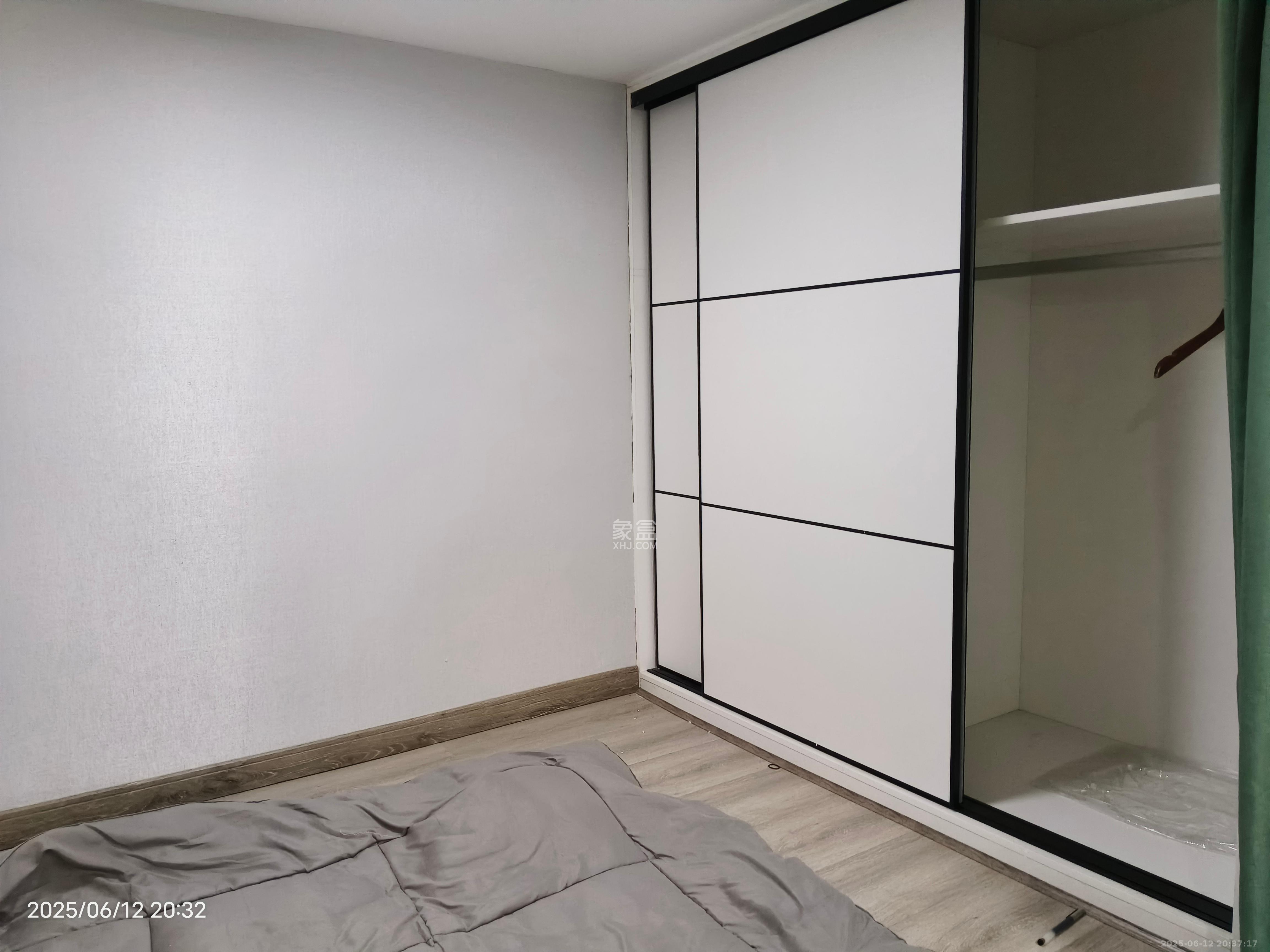 龙湖新壹城  1室0厅0卫    2400.0元/月 龙湖新壹城  1室0厅0卫    2400.0元/月室内图