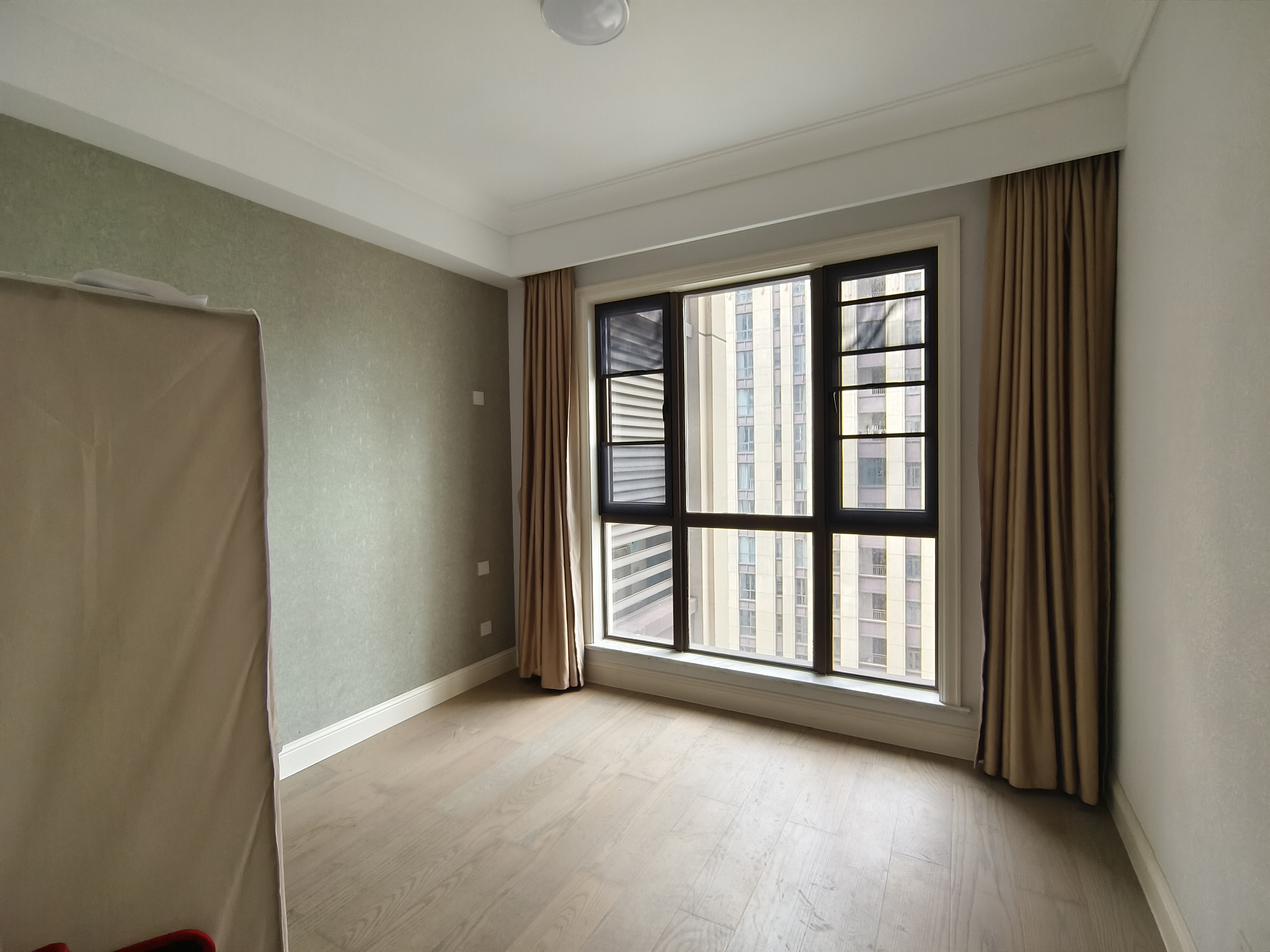 海航豪庭北苑 5室2厅2卫 7800.0元/月 海航豪庭北苑 5室2厅2卫 7800.0元/月室内图