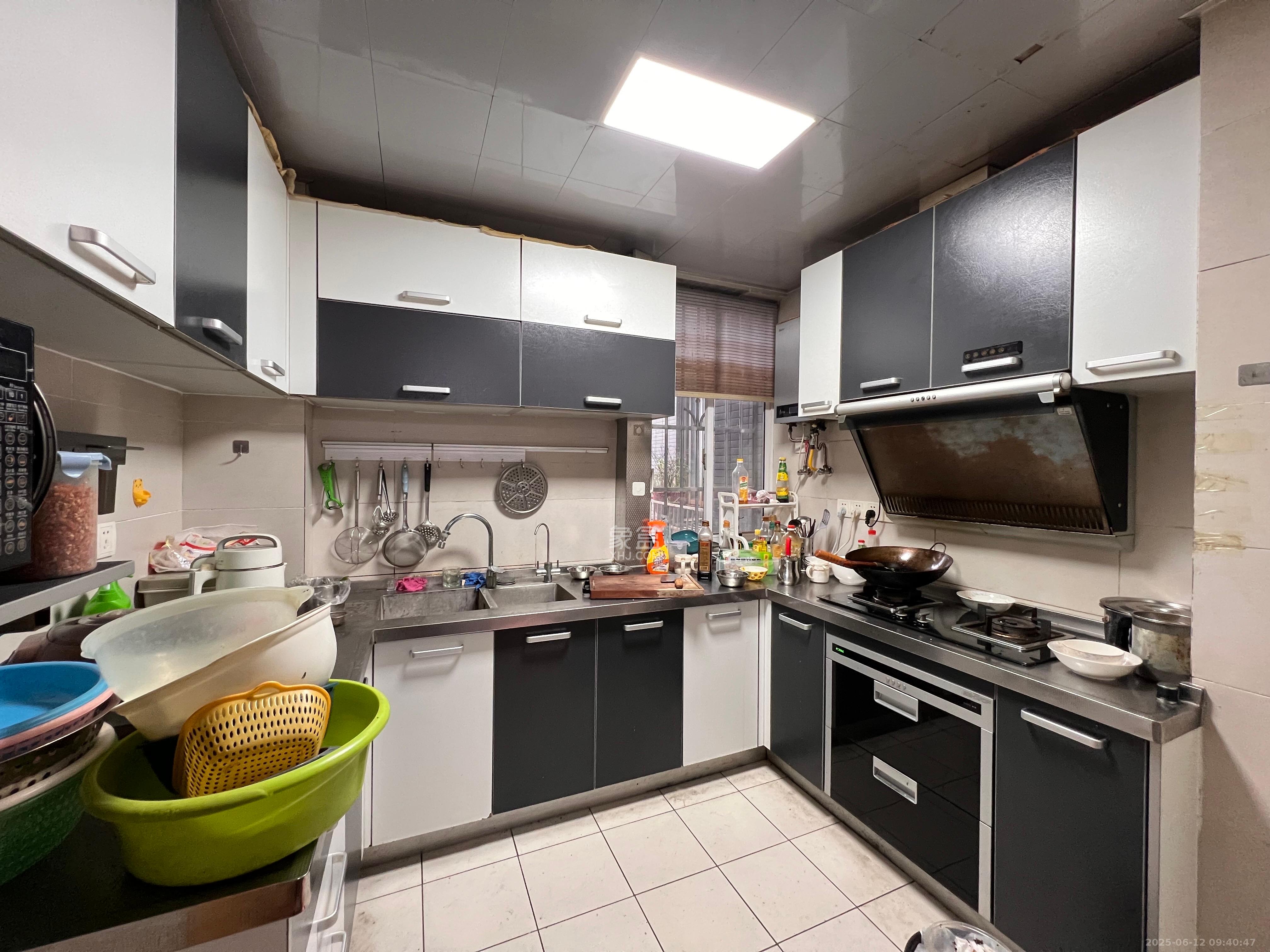 雅致名园 5室2厅2卫 3900.0元/月 雅致名园 5室2厅2卫 3900.0元/月室内图