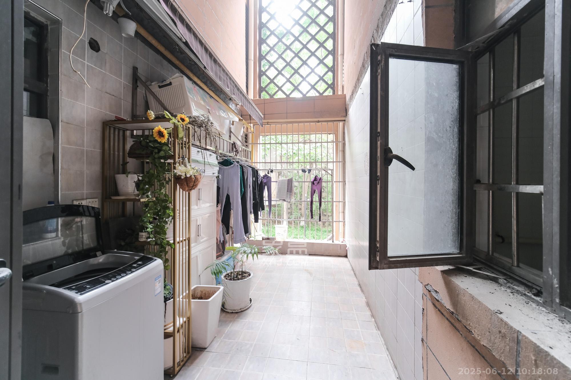 好望谷 1室2厅1卫 50.0万 好望谷 1室2厅1卫 50.0万阳台