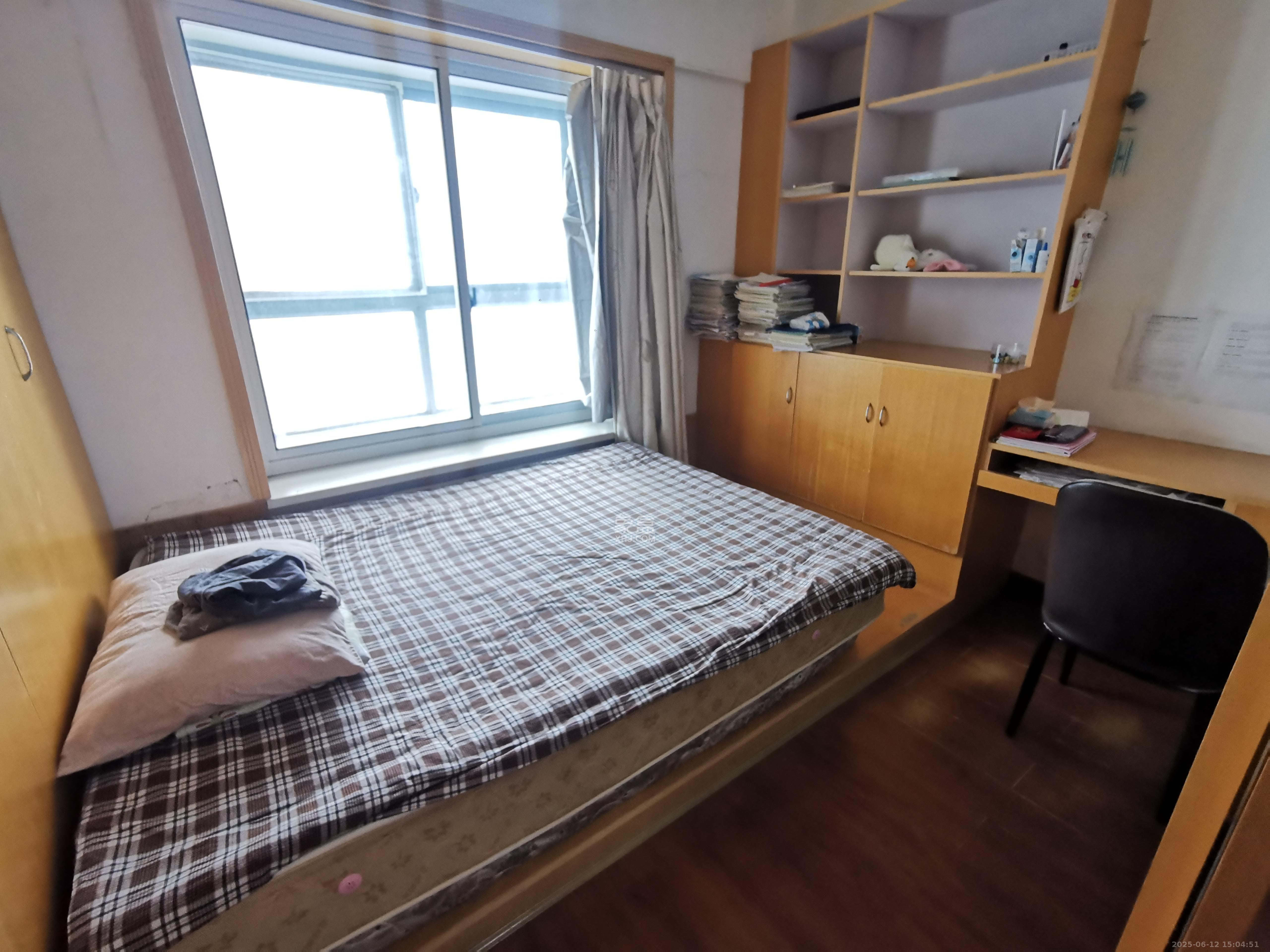 西罗亚大厦  2室1厅1卫   3000.00元/月室内图