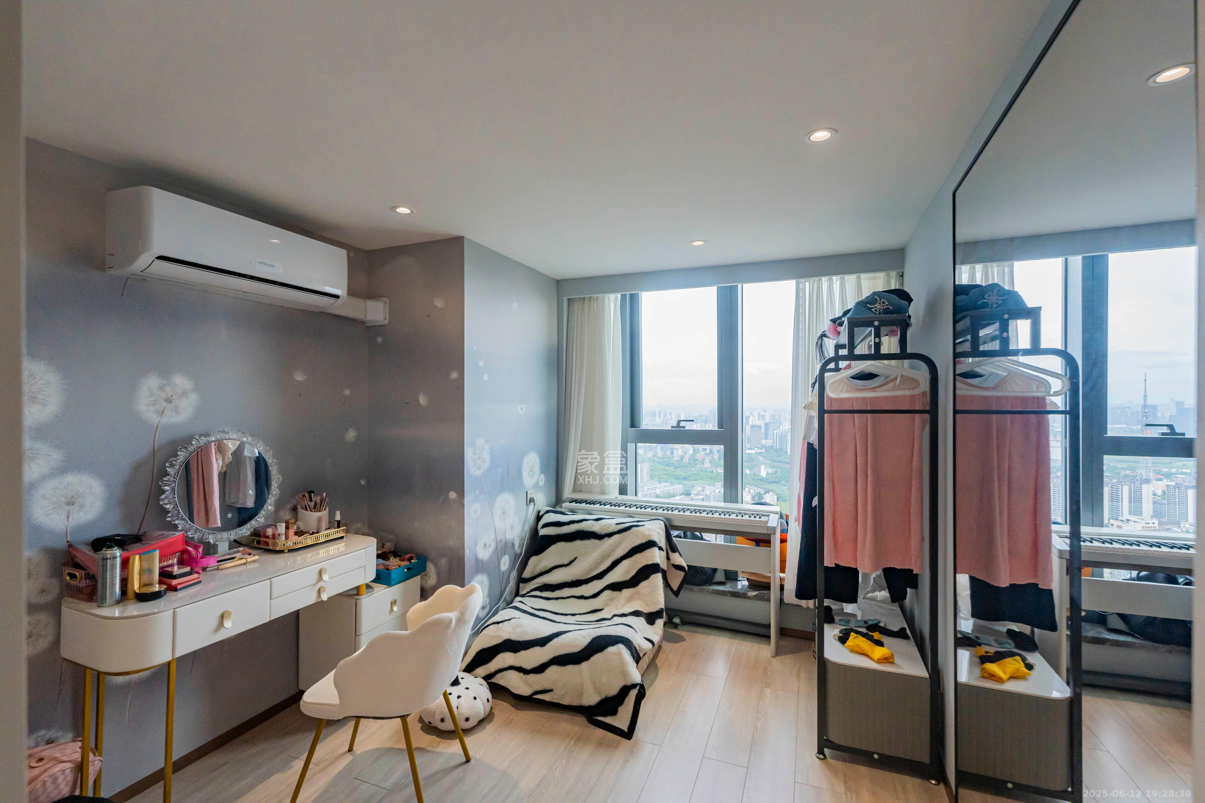 华远华时代 3室2厅2卫 79.0万 华远华时代 3室2厅2卫 79.0万卧室