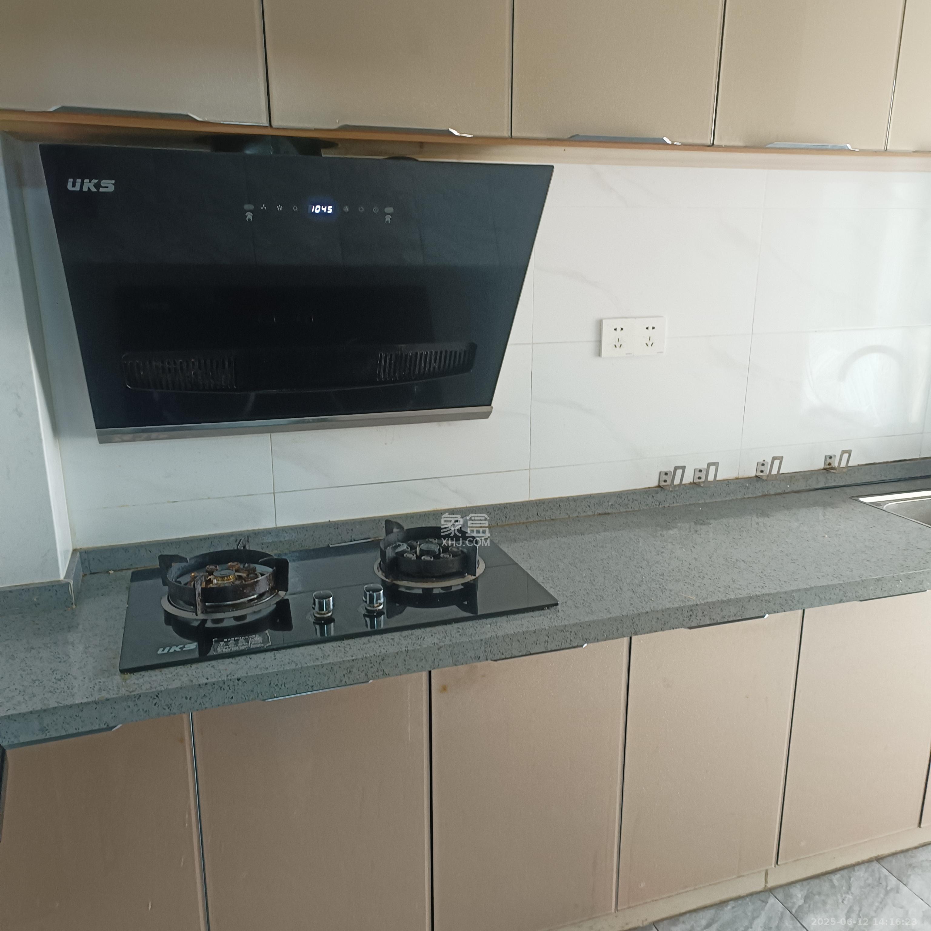 韭菜园嘉苑  2室1厅1卫   3000.00元/月室内图
