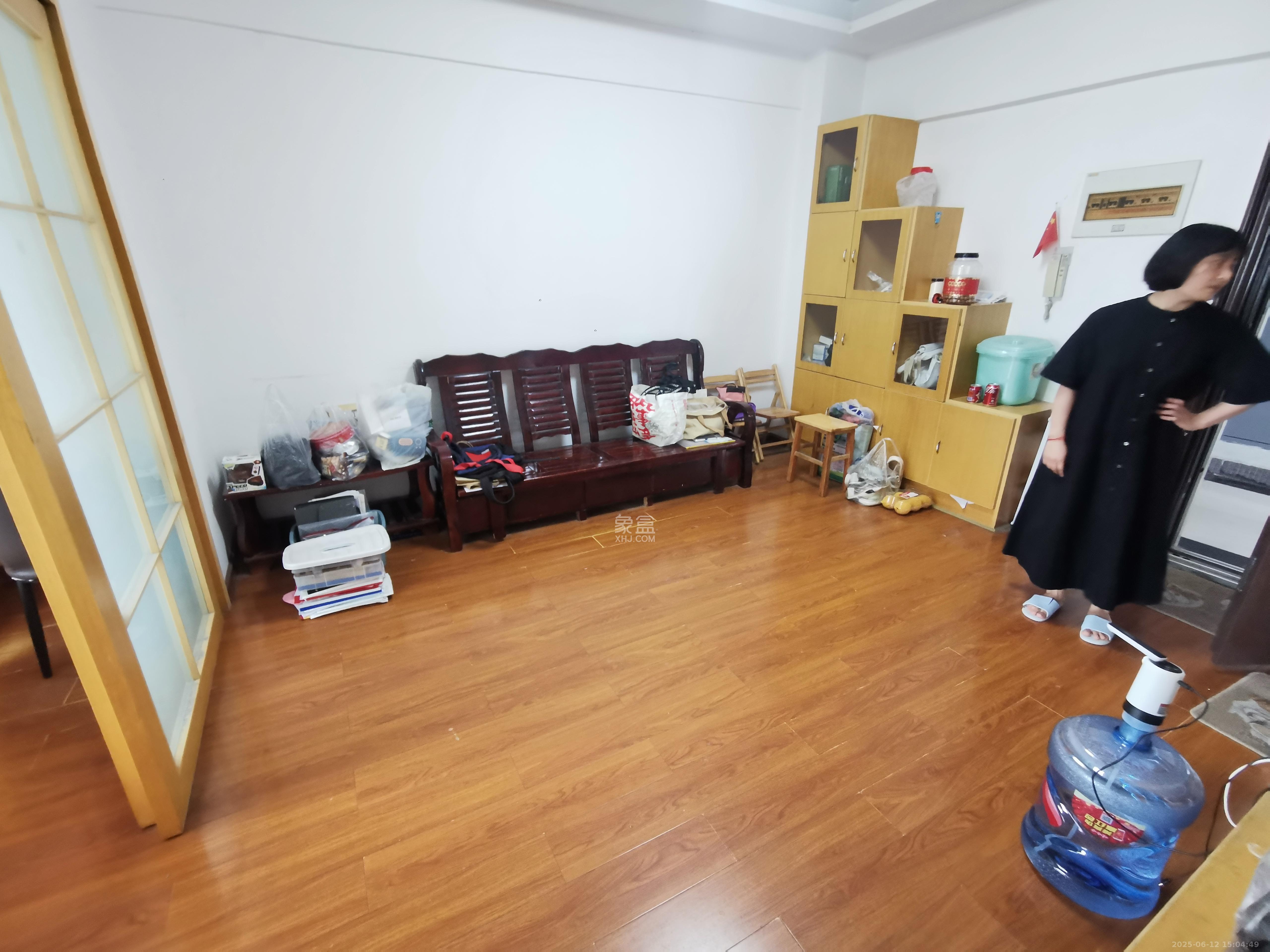 西罗亚大厦  2室1厅1卫   3000.00元/月室内图