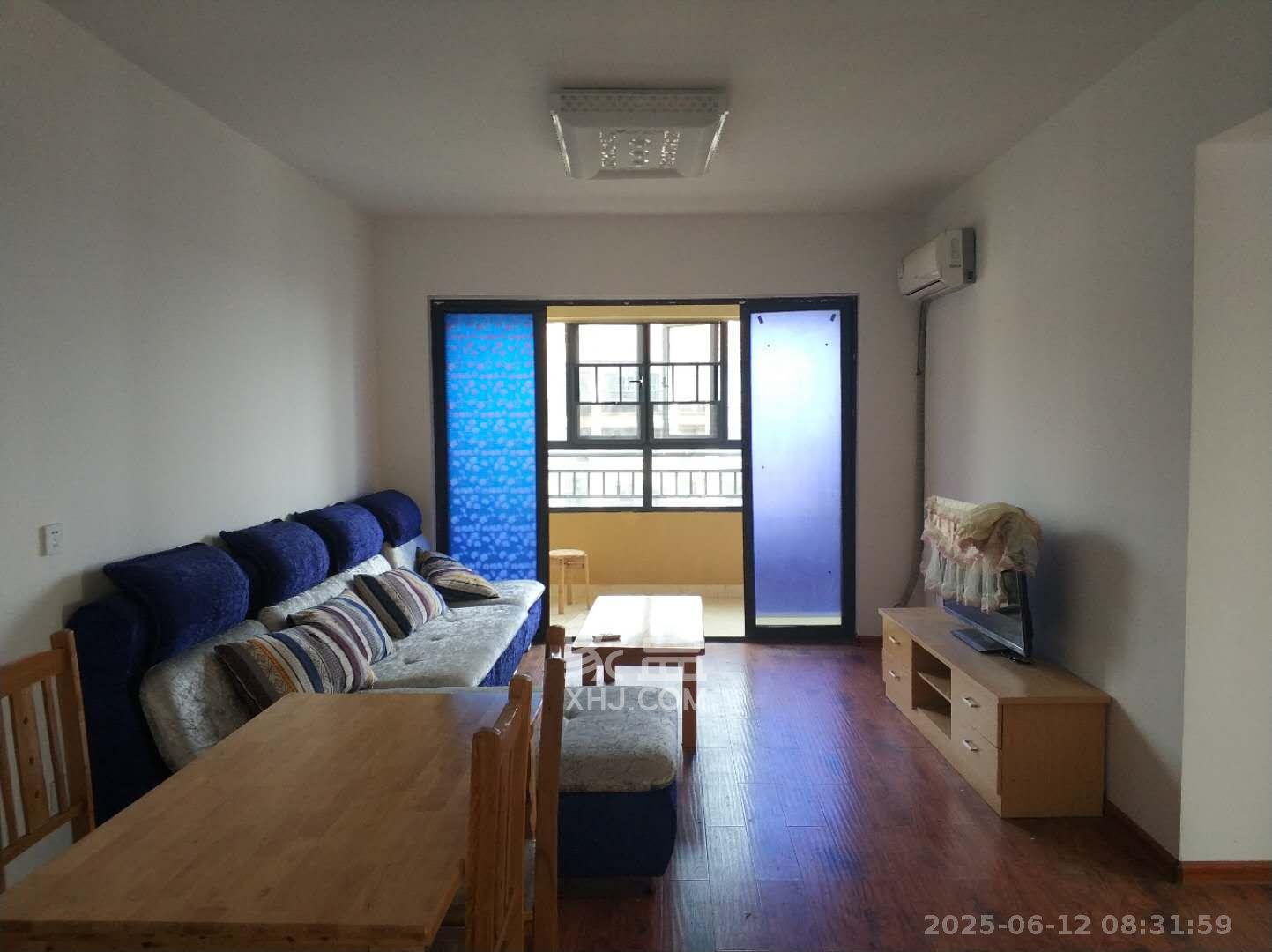 中建芙蓉嘉苑  3室2厅1卫   2200.00元/月室内图