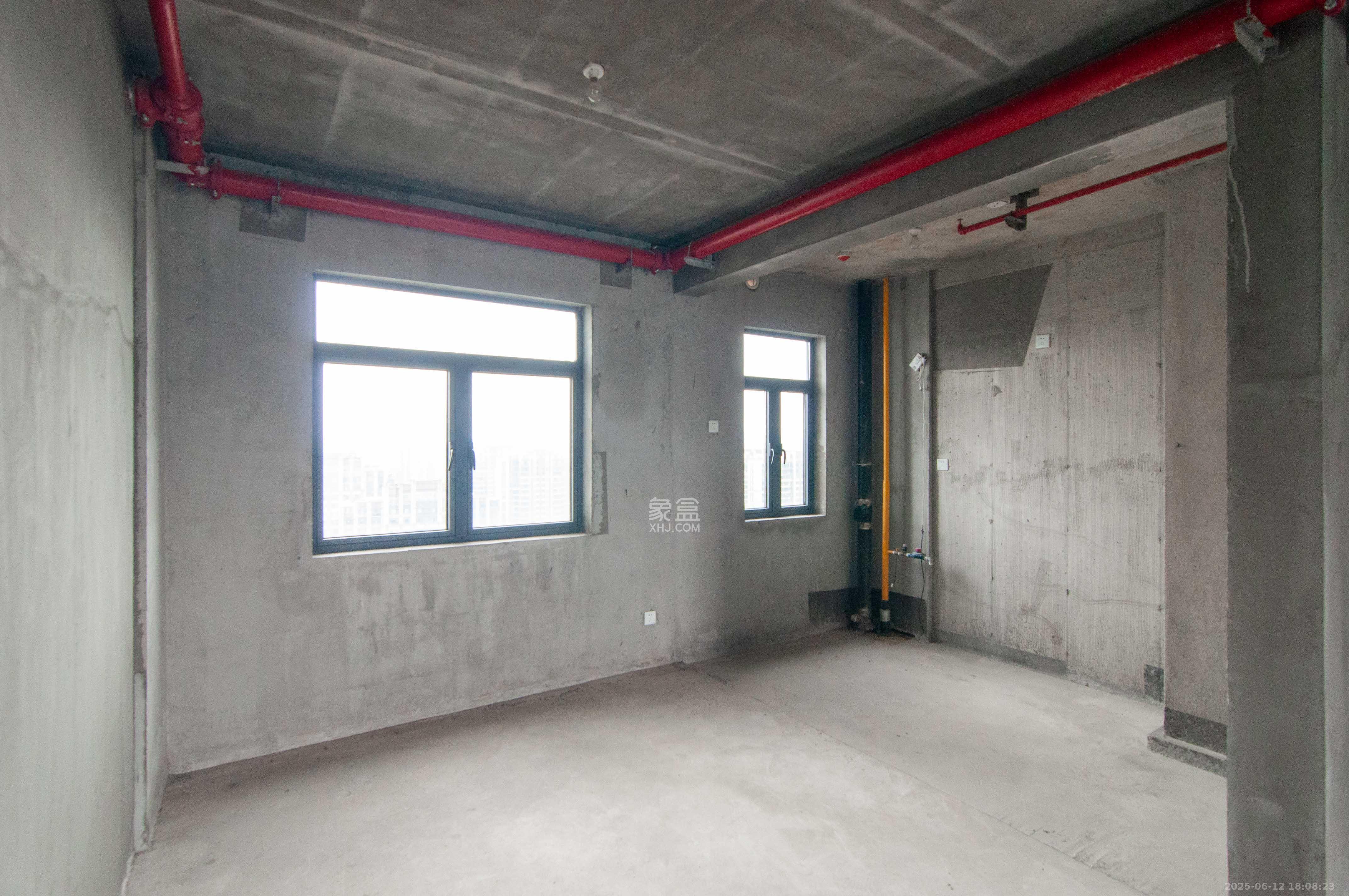 中建梅溪湖中心 4室2厅2卫 230.0万 中建梅溪湖中心 4室2厅2卫 230.0万客厅