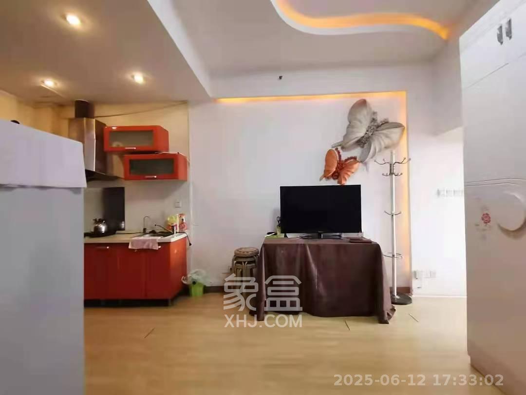 YO领域(领御大厦) 1室1厅1卫 1800.0元/月 YO领域(领御大厦) 1室1厅1卫 1800.0元/月室内图