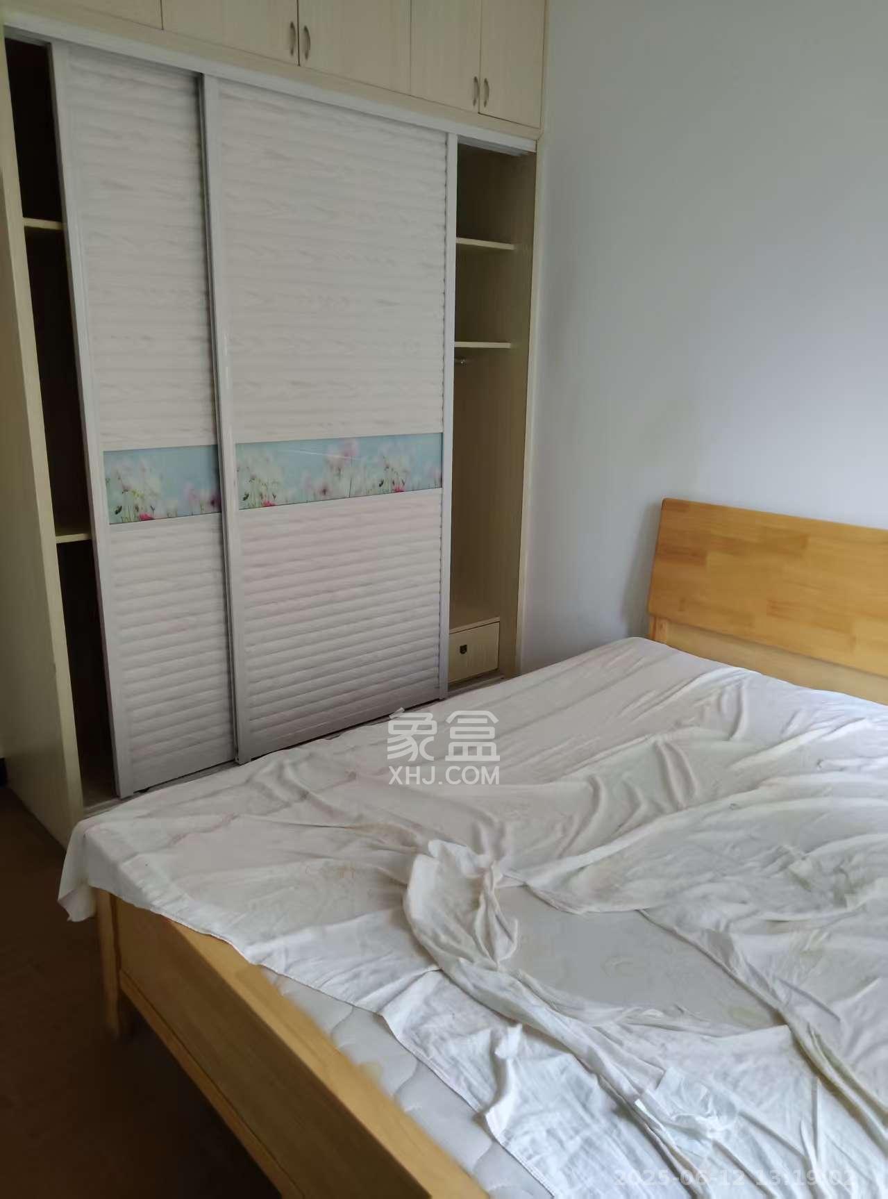 光明城市(星辰青年城) 3室2厅1卫 2000.0元/月 光明城市(星辰青年城) 3室2厅1卫 2000.0元/月室内图