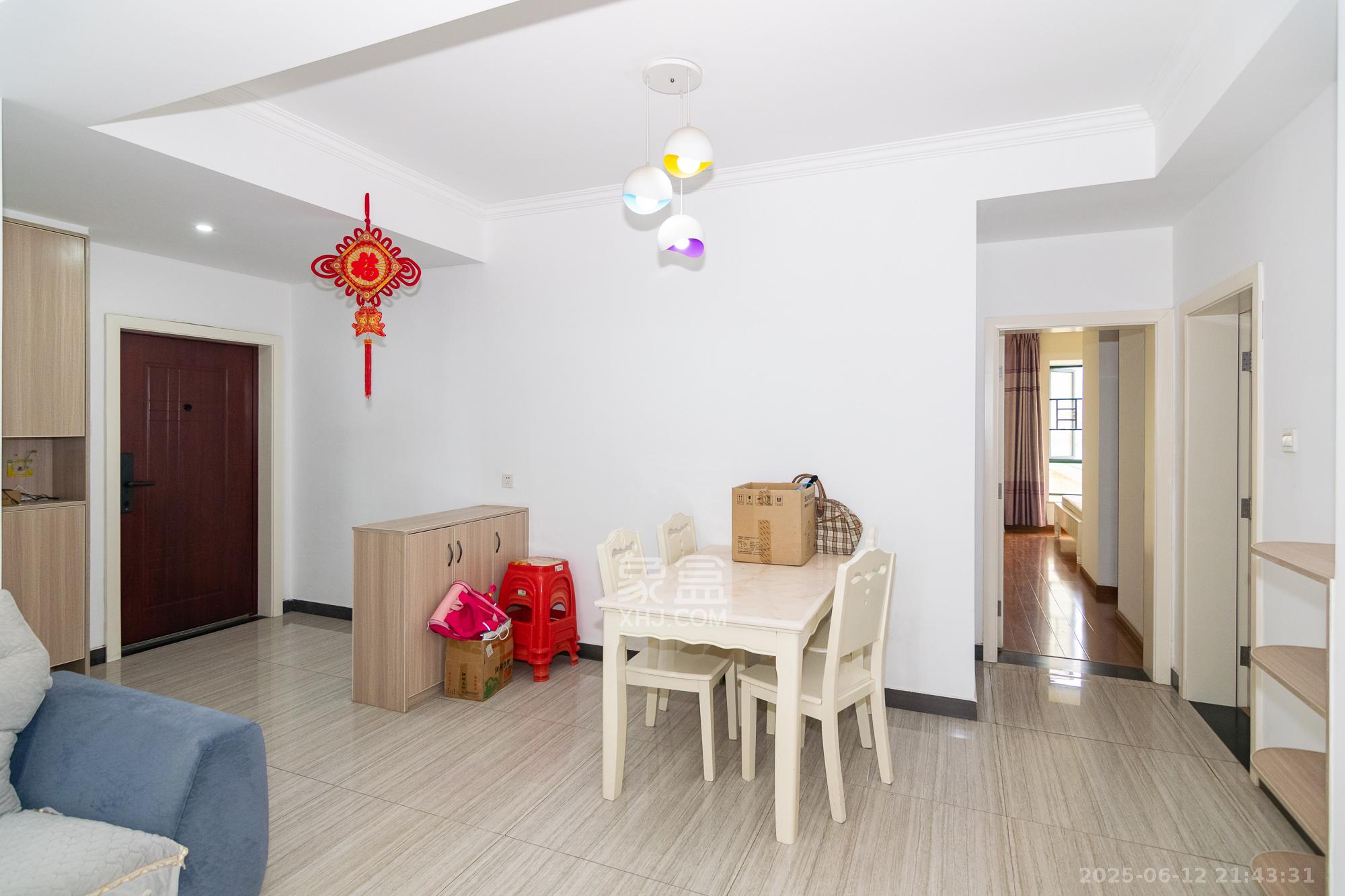 富基世纪公园 3室2厅1卫 62.8万 富基世纪公园 3室2厅1卫 62.8万客厅