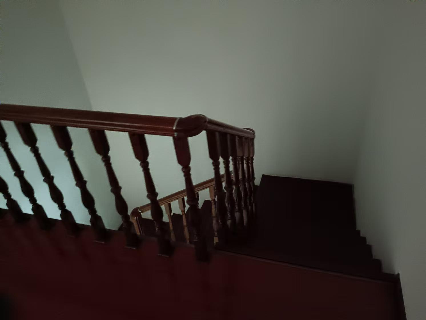 外贸局大院  4室1厅1卫    48.0万