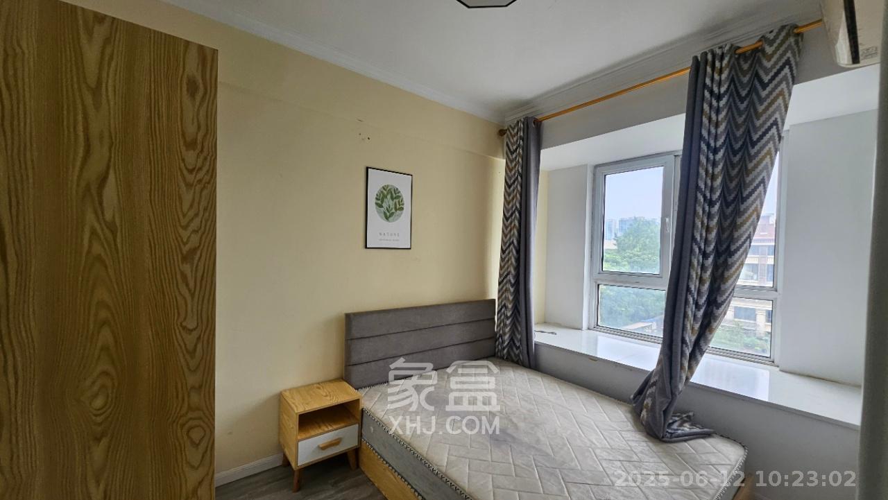 庄园心伽泊 1室2厅1卫 2600.0元/月 庄园心伽泊 1室2厅1卫 2600.0元/月室内图