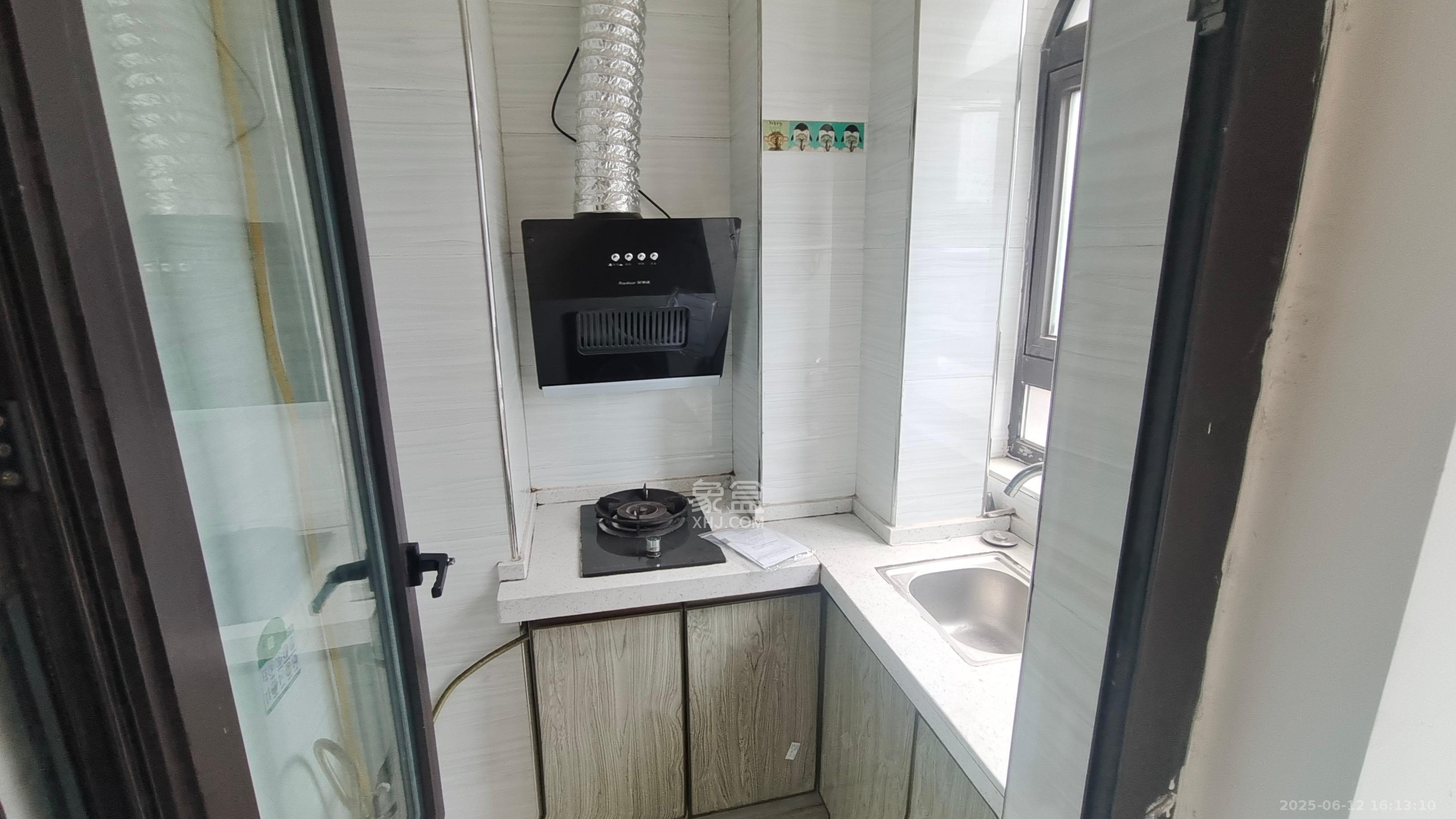 中信凯旋蓝岸(中信新城三期) 1室1厅1卫 1000.0元/月 中信凯旋蓝岸(中信新城三期) 1室1厅1卫 1000.0元/月室内图