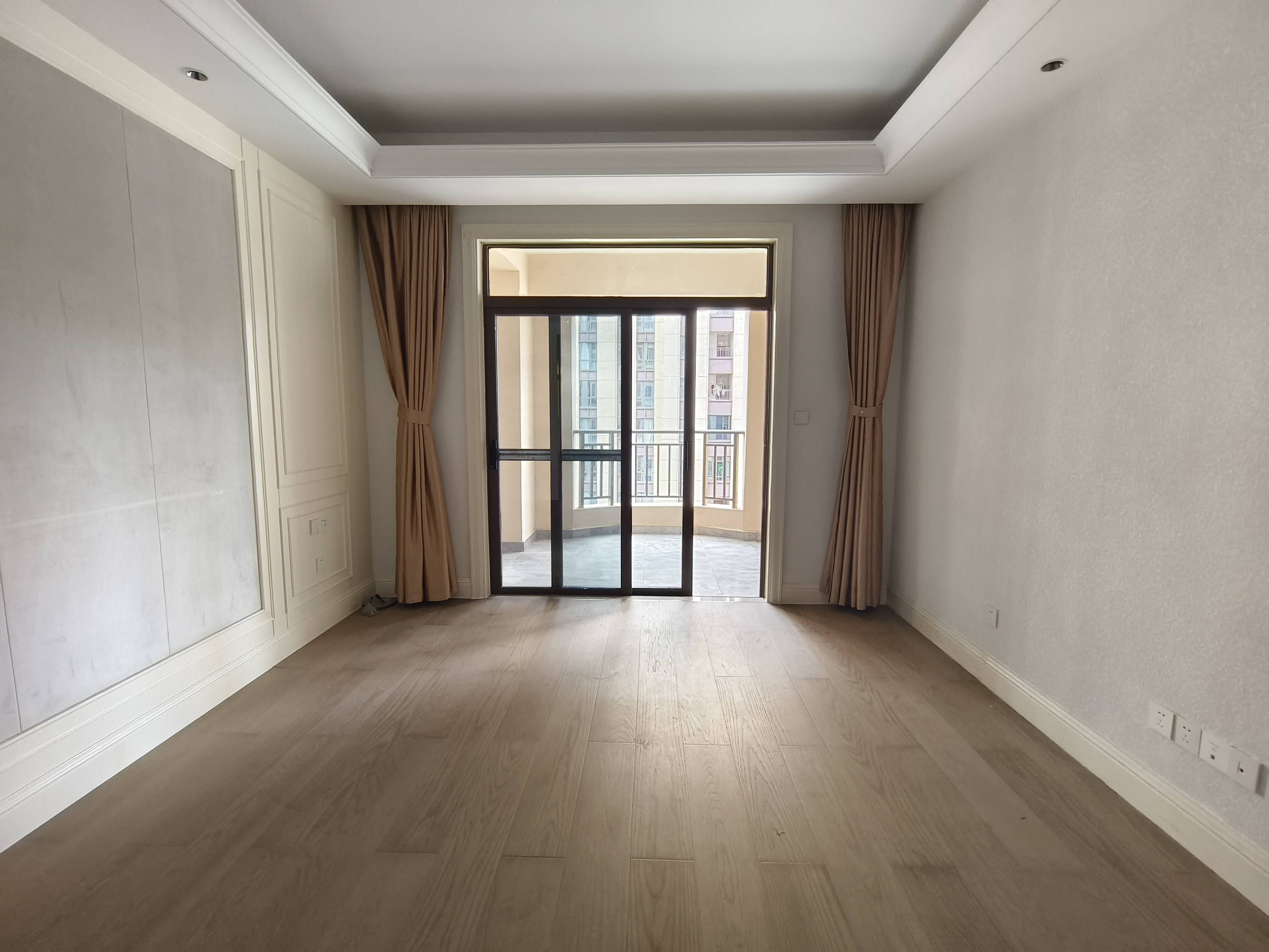 海航豪庭北苑 5室2厅2卫 7800.0元/月 海航豪庭北苑 5室2厅2卫 7800.0元/月室内图