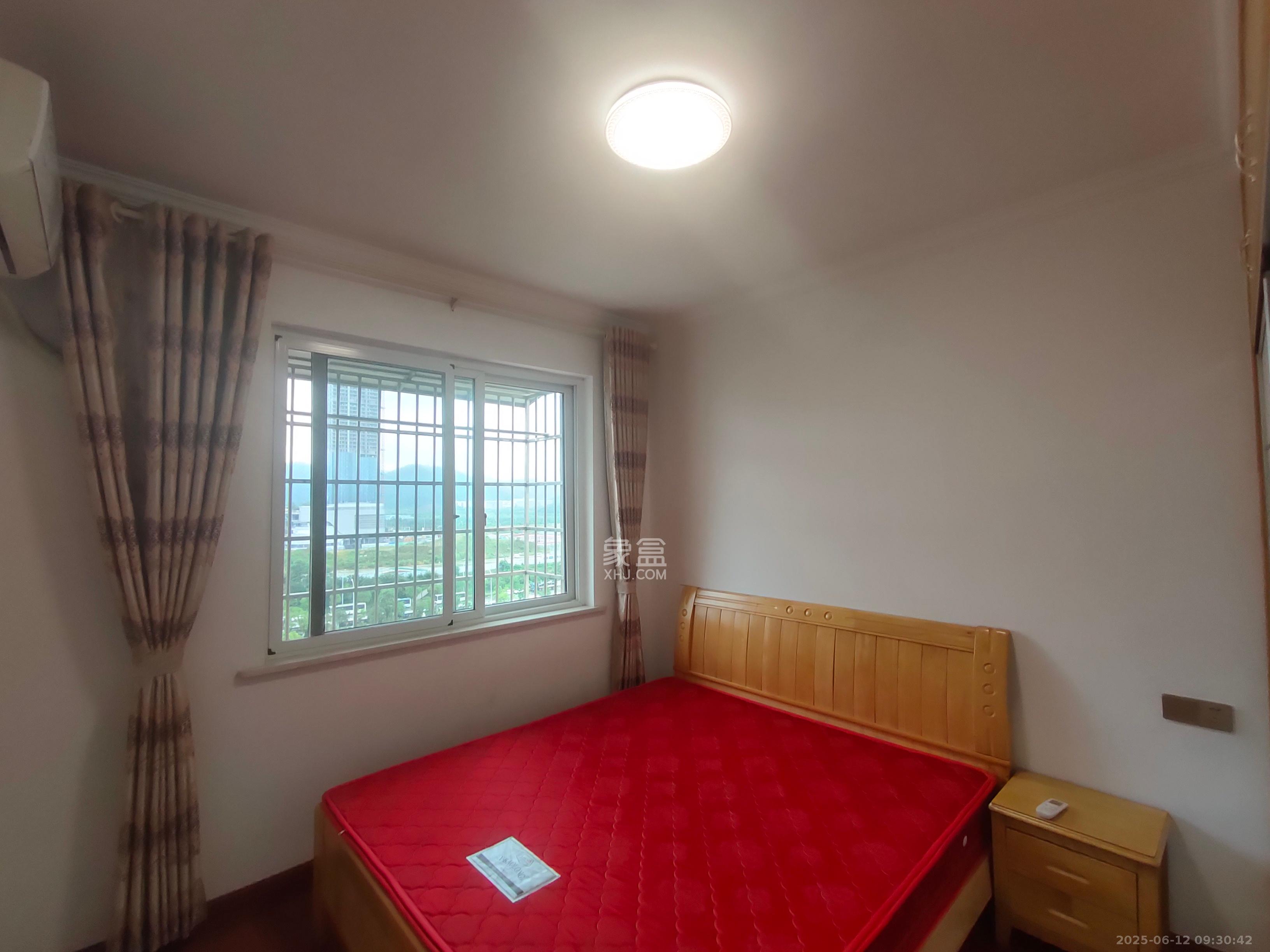 嘉顺苑 4室2厅1卫 2100.0元/月 嘉顺苑 4室2厅1卫 2100.0元/月室内图