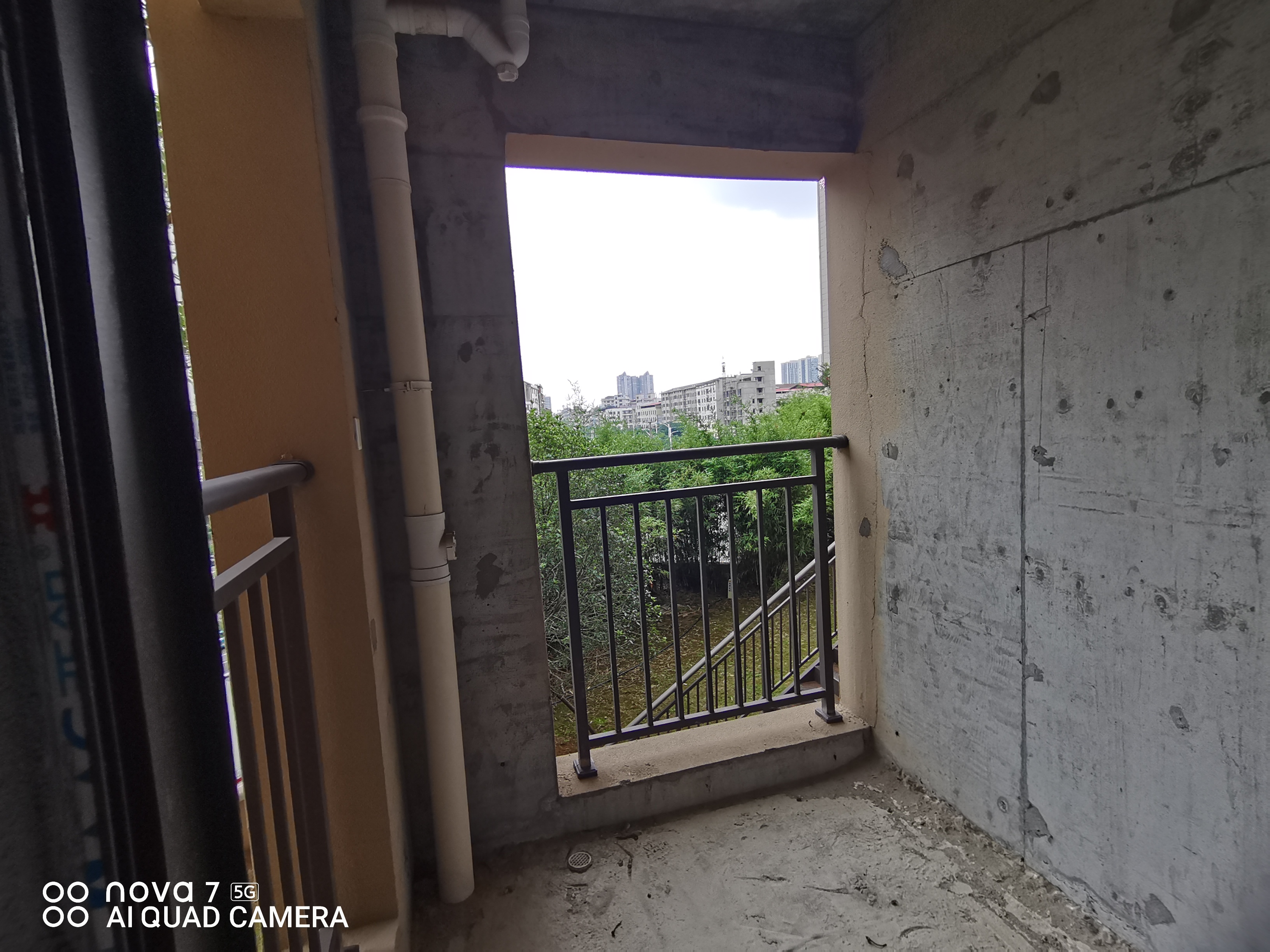 鑫湘悦璟台 4室2厅2卫 68.8万 鑫湘悦璟台 4室2厅2卫 68.8万客厅