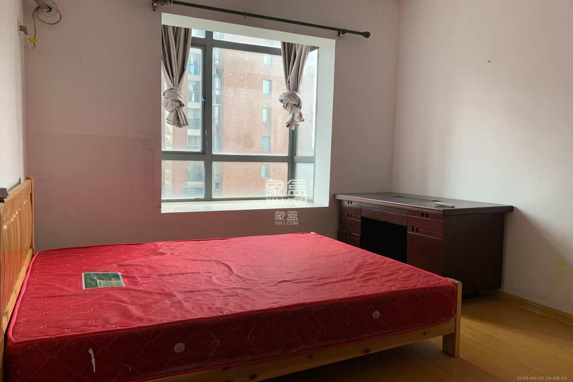 湘府东苑  1室1厅1卫    1300.0元/月 湘府东苑  1室1厅1卫    1300.0元/月室内图