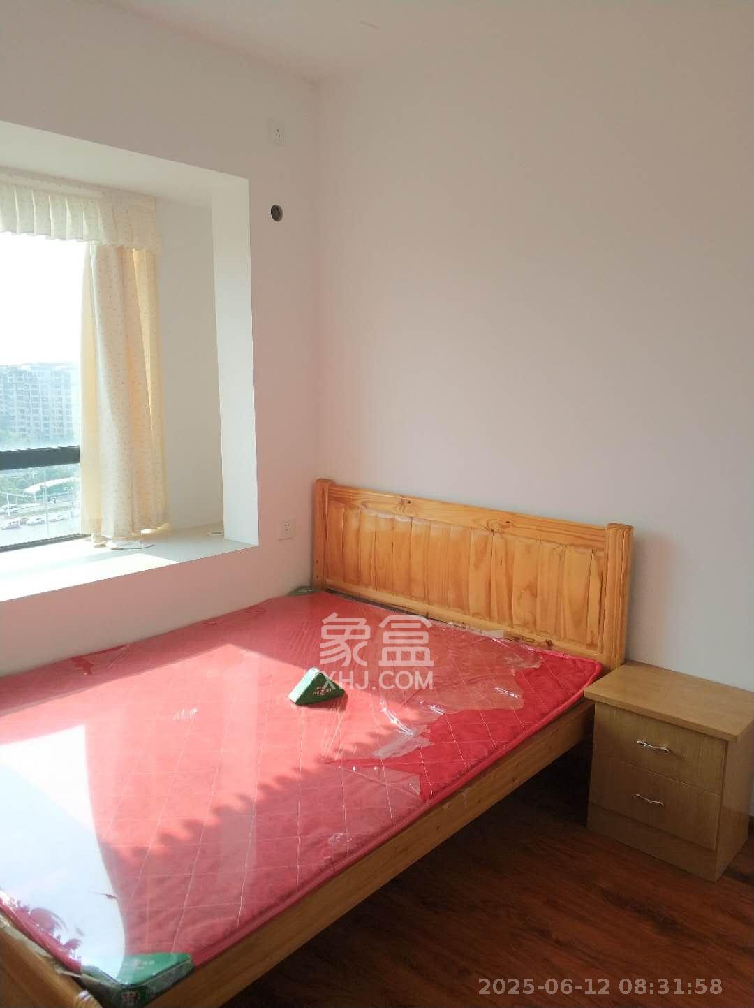 中建芙蓉嘉苑  3室2厅1卫   2200.00元/月室内图