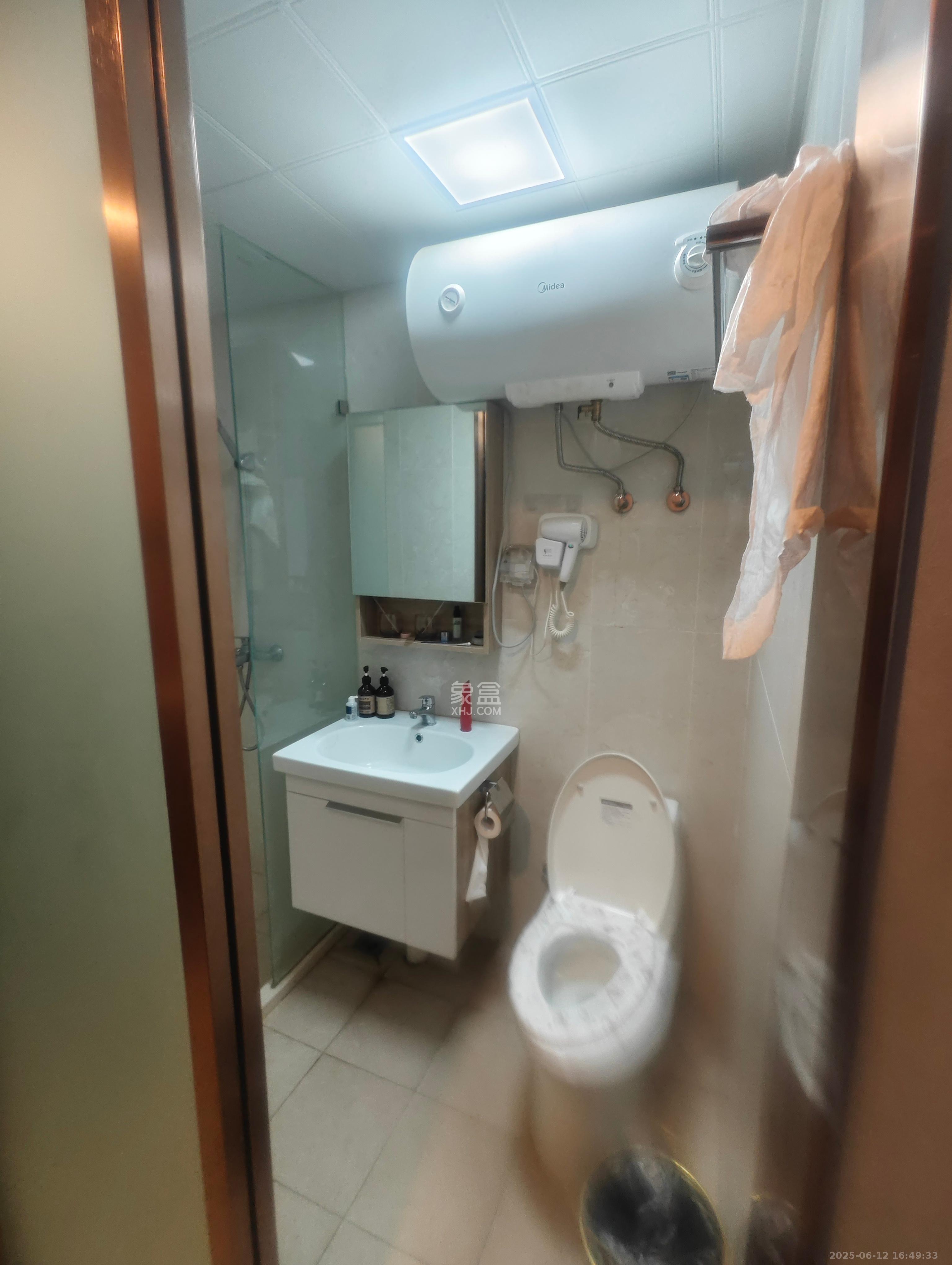 佳兆业云顶都汇 1室1厅1卫 1400.0元/月 佳兆业云顶都汇 1室1厅1卫 1400.0元/月室内图