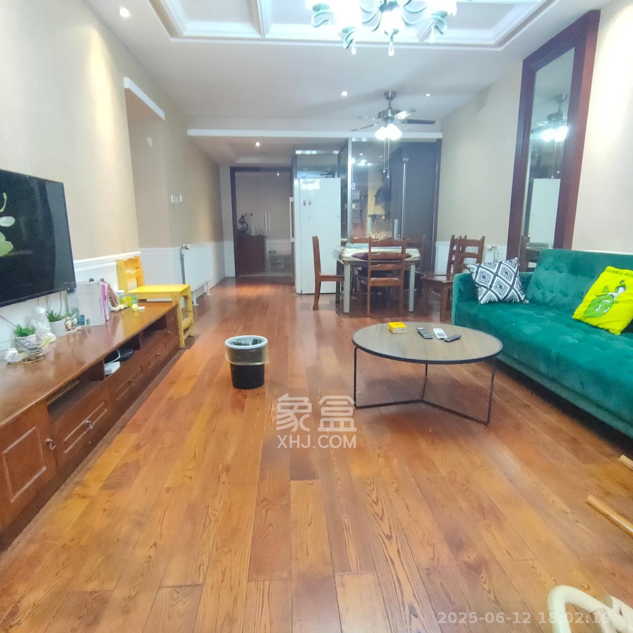 铂宫 3室2厅1卫 3500.0元/月 铂宫 3室2厅1卫 3500.0元/月室内图