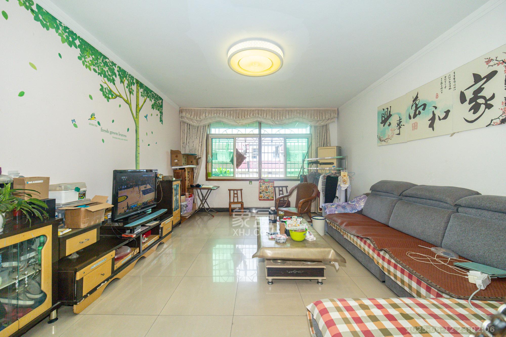 武装部宿舍  3室2厅1卫    56.8万 武装部宿舍  3室2厅1卫    56.8万