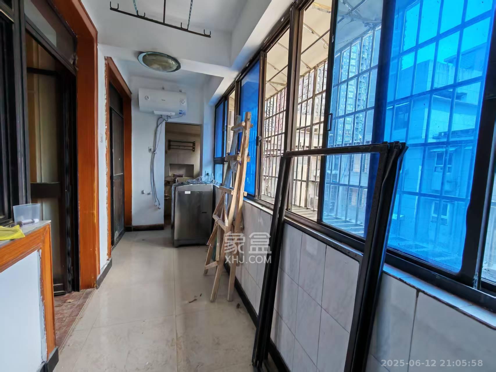 湖南省歌舞剧院宿舍 3室1厅2卫 2000.0元/月 湖南省歌舞剧院宿舍 3室1厅2卫 2000.0元/月室内图