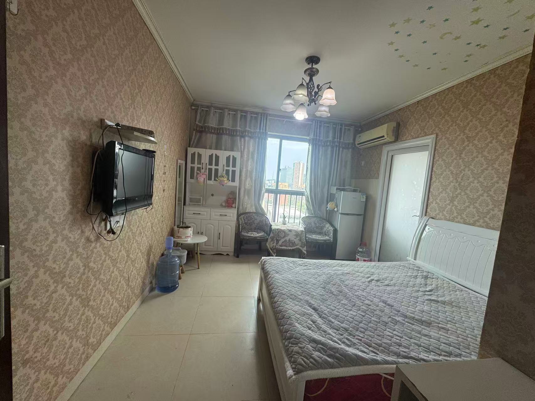 鹏利广场 1室1厅1卫 1000.0元/月 鹏利广场 1室1厅1卫 1000.0元/月室内图