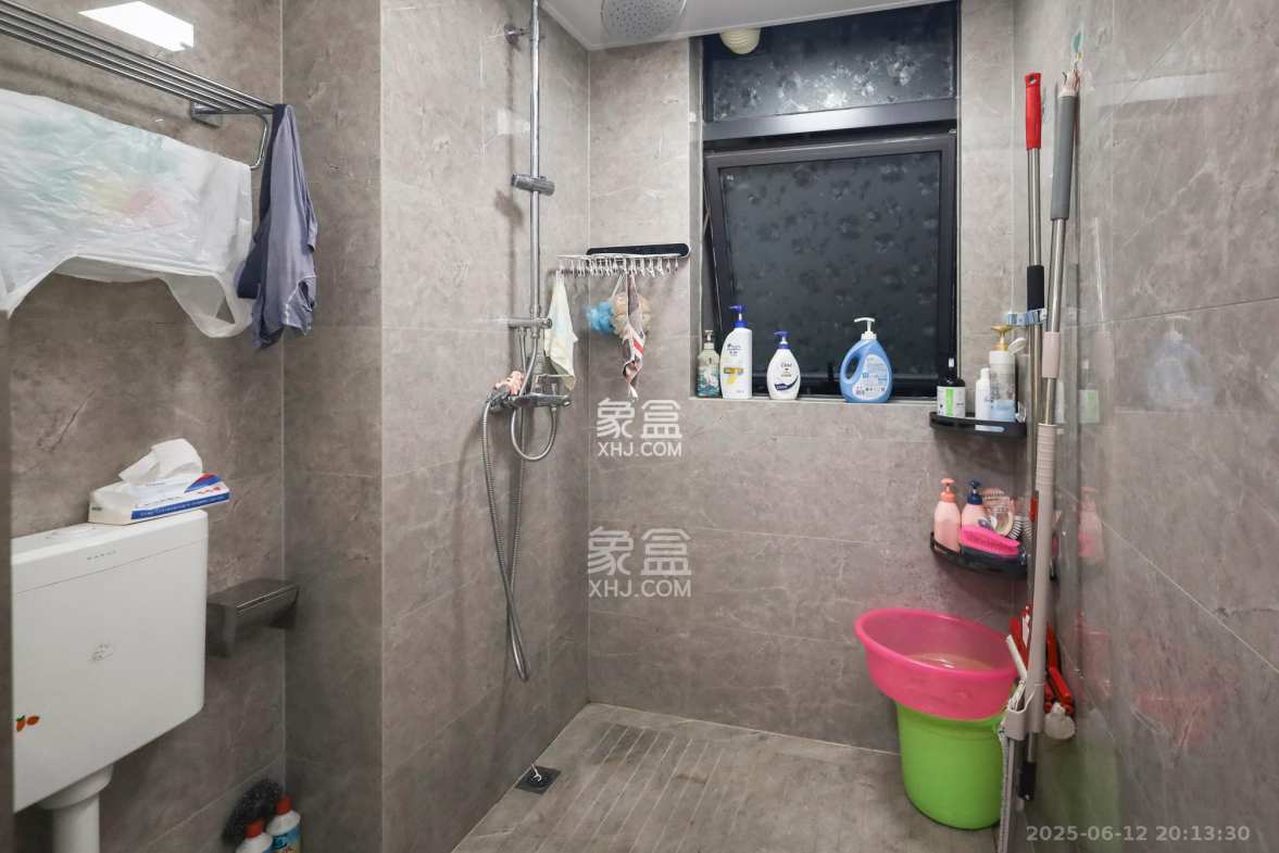 长沙万境潇湘 3室2厅2卫 145.0万 长沙万境潇湘 3室2厅2卫 145.0万卫生间