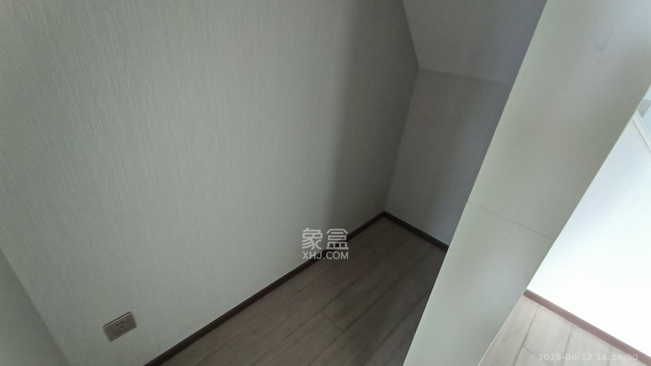 华远华时代 3室1厅1卫 3500.0元/月 华远华时代 3室1厅1卫 3500.0元/月室内图