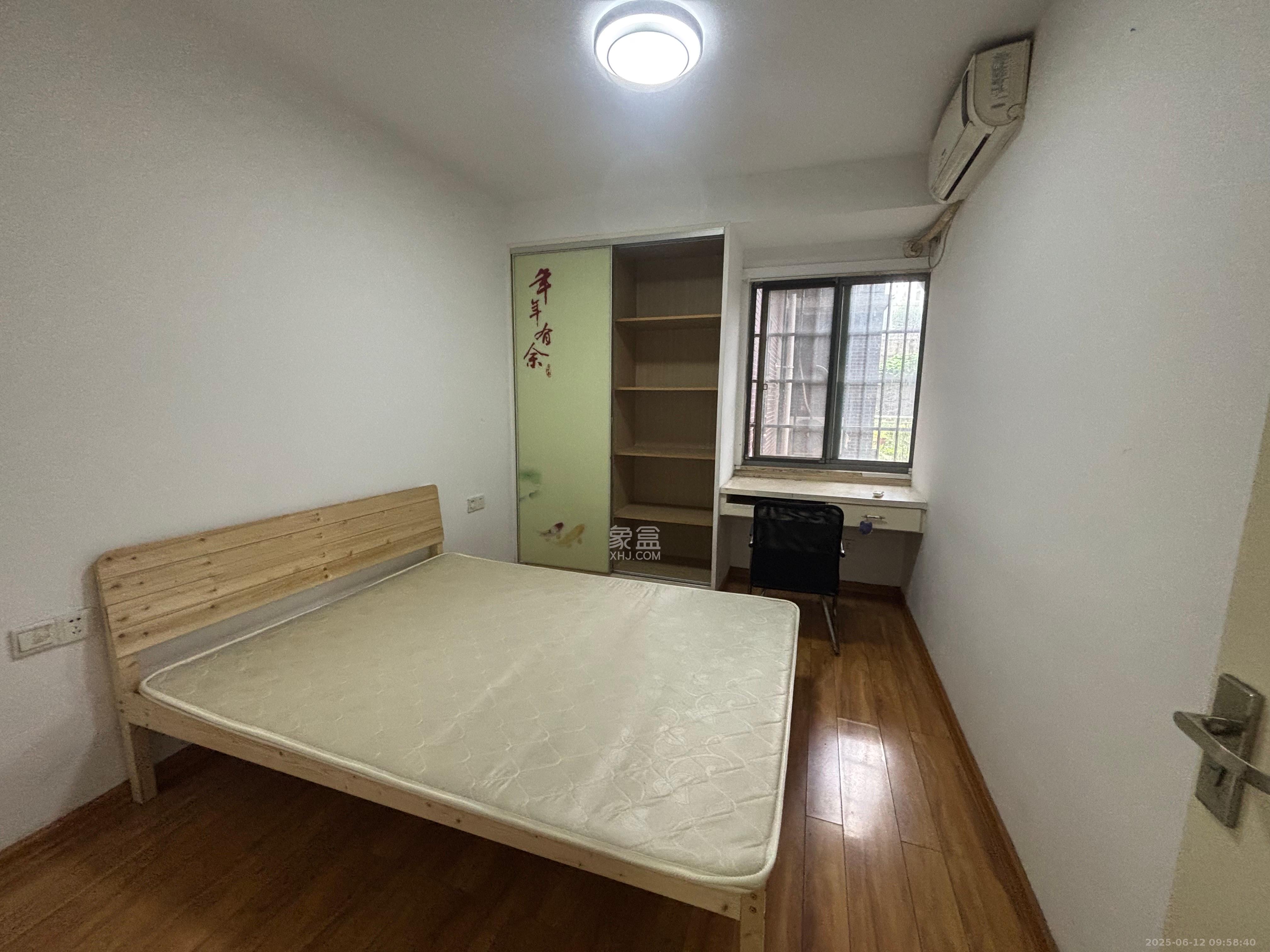 星雨心苑 3室2厅1卫 2400.0元/月 星雨心苑 3室2厅1卫 2400.0元/月室内图