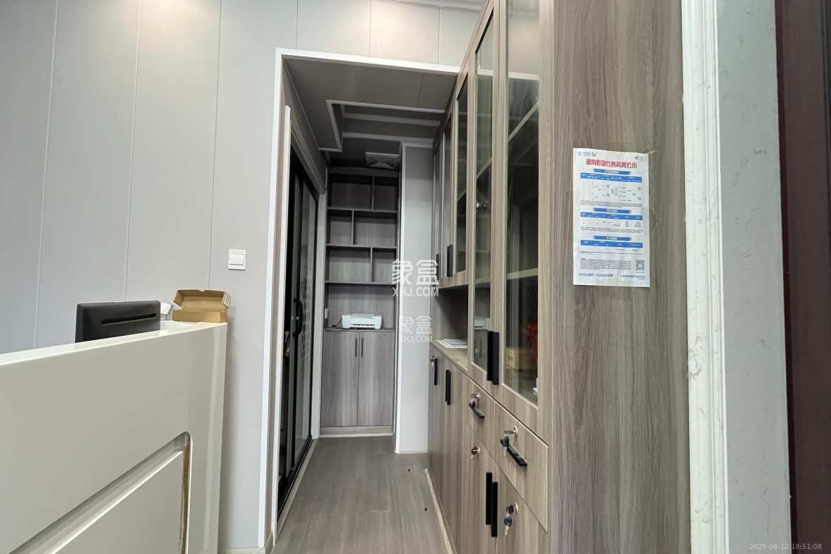 绿洲花园 1室1厅1卫 1700.0元/月 绿洲花园 1室1厅1卫 1700.0元/月室内图