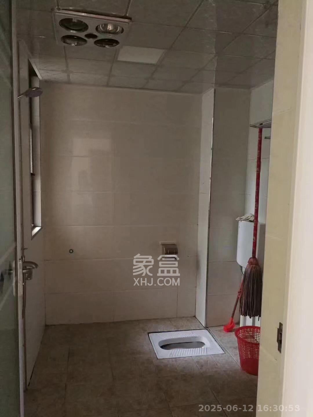 鑫远熙山 3室2厅1卫 2500.0元/月 鑫远熙山 3室2厅1卫 2500.0元/月室内图