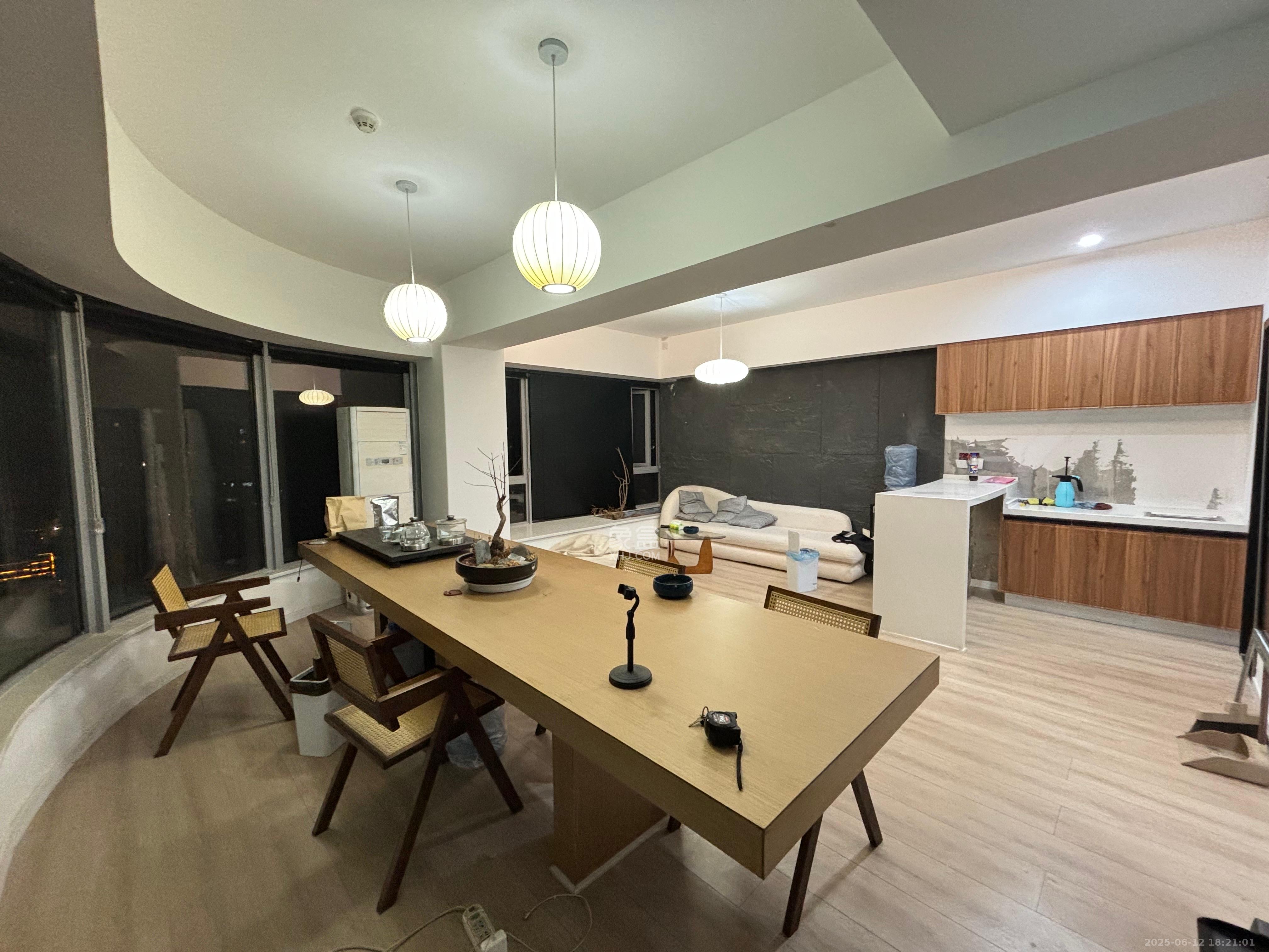 保利天禧EF区 1室1厅1卫 3500.0元/月 保利天禧EF区 1室1厅1卫 3500.0元/月室内图