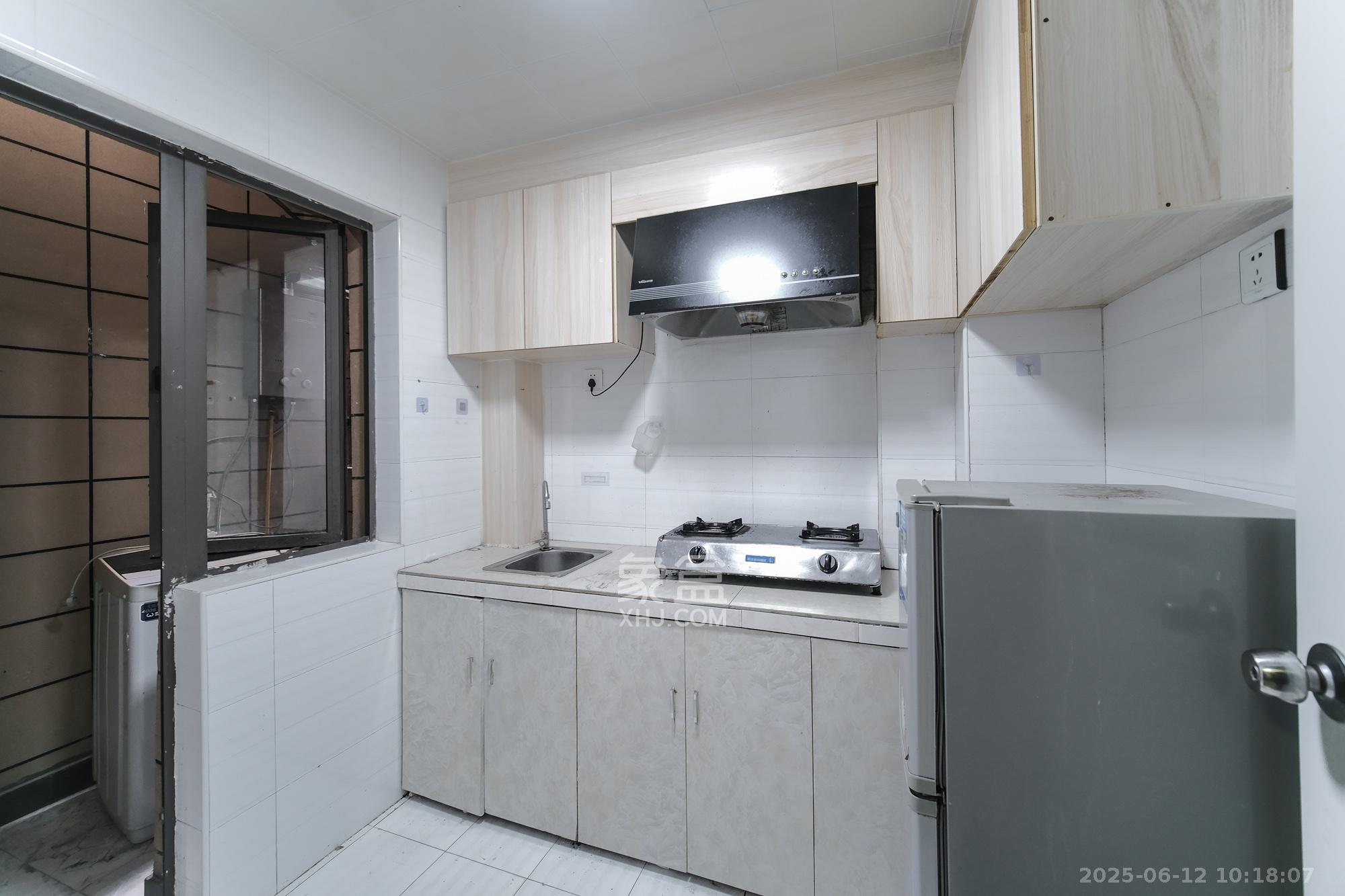 好望谷 1室2厅1卫 50.0万 好望谷 1室2厅1卫 50.0万厨房