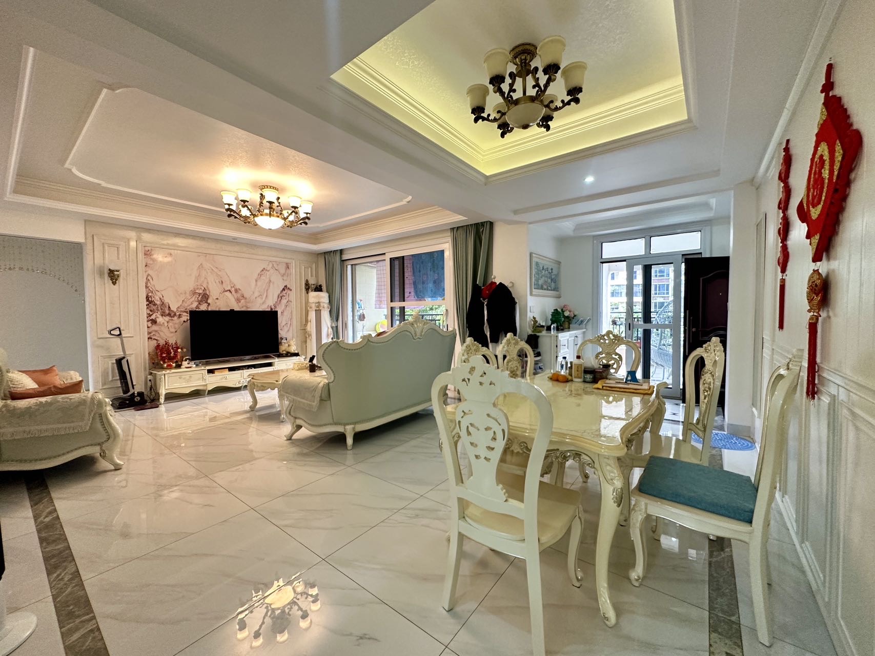 城市海岸一期 3室2厅2卫 420.0万 城市海岸一期 3室2厅2卫 420.0万客厅