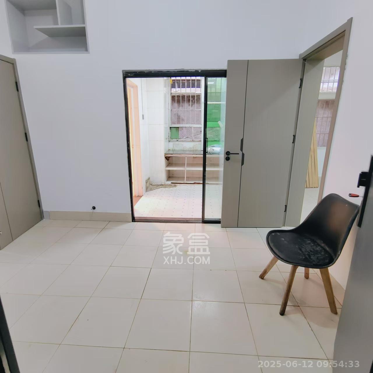 长沙市药材公司（太平街94号）  2室1厅1卫   2200.00元/月