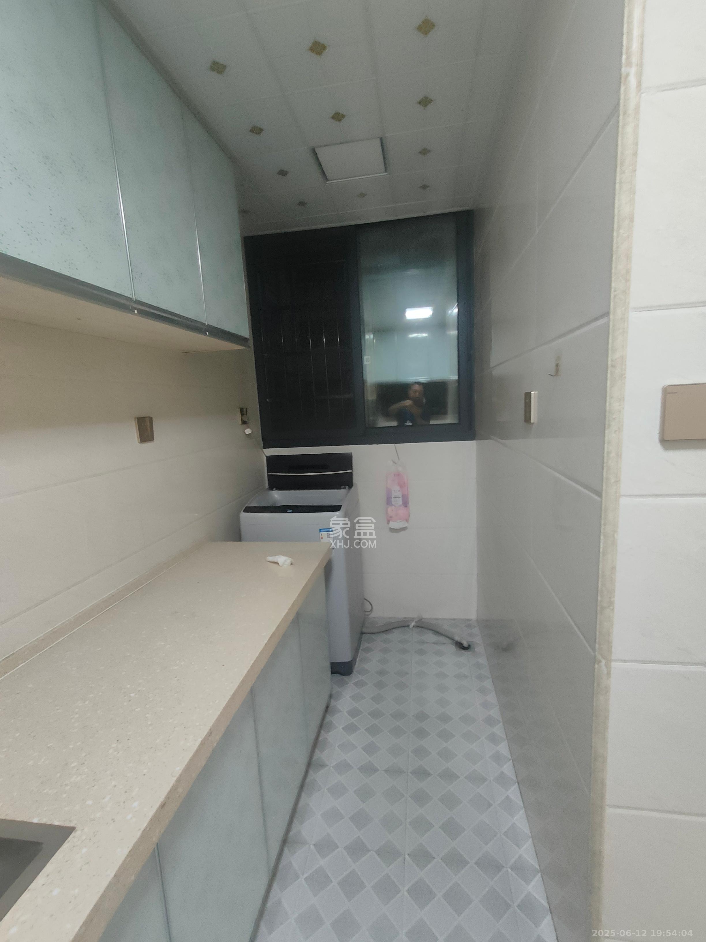 嘉顺苑 2室1厅1卫 2100.0元/月 嘉顺苑 2室1厅1卫 2100.0元/月室内图