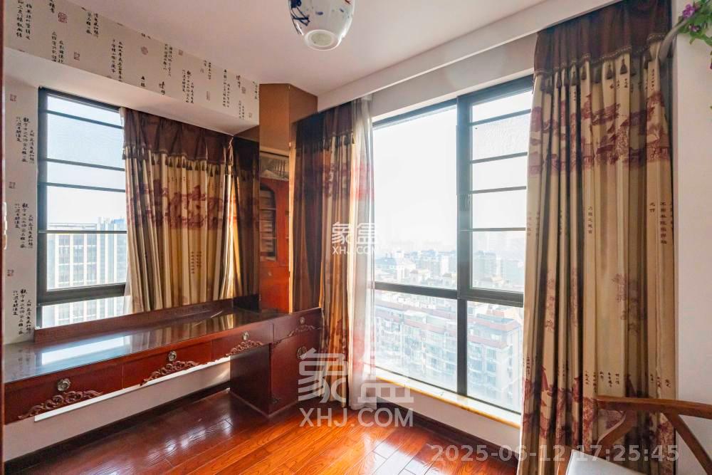 公园9号 3室1厅1卫 3600.0元/月 公园9号 3室1厅1卫 3600.0元/月室内图