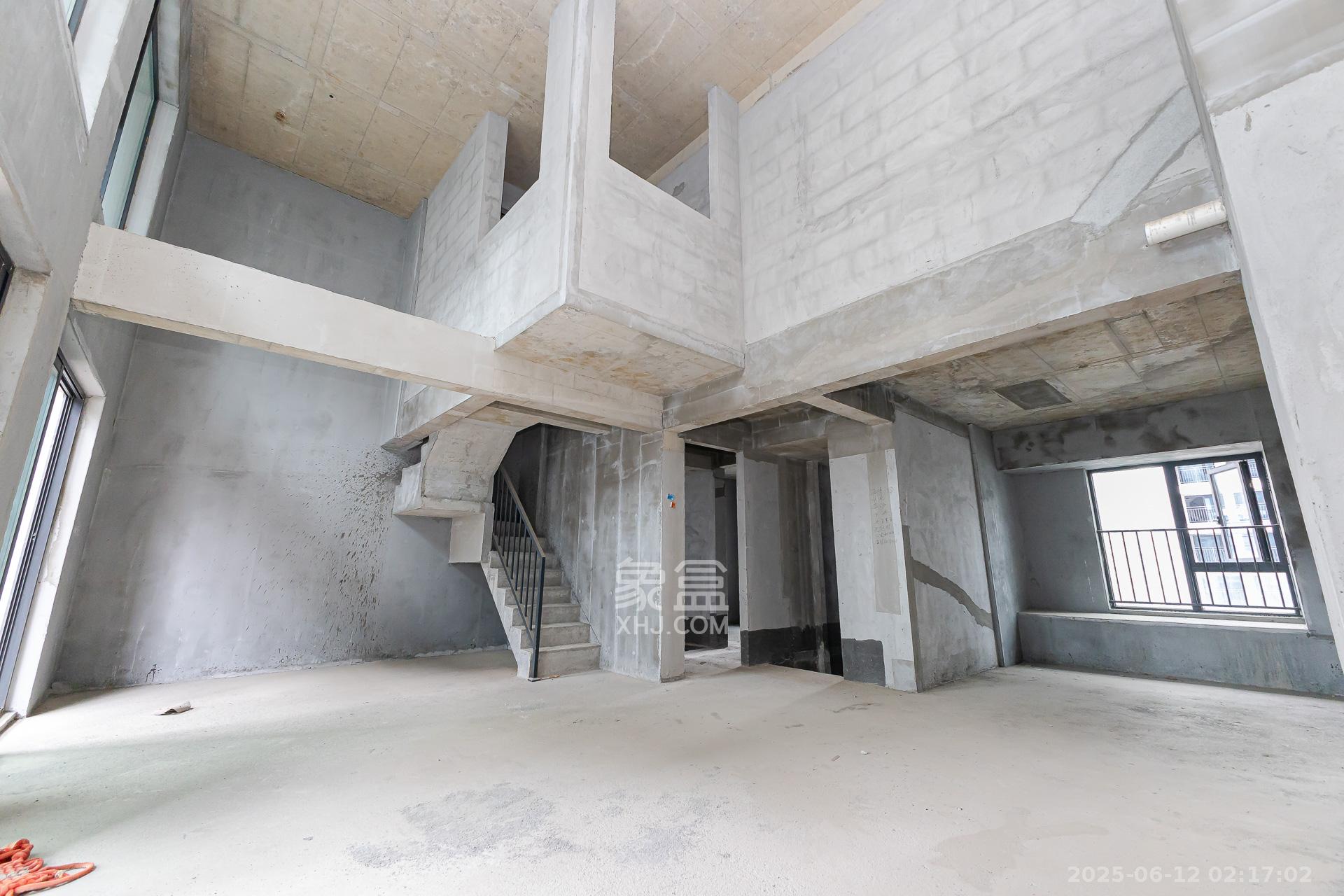 越秀湘江星汇城二期 4室2厅2卫 128.0万 越秀湘江星汇城二期 4室2厅2卫 128.0万客厅