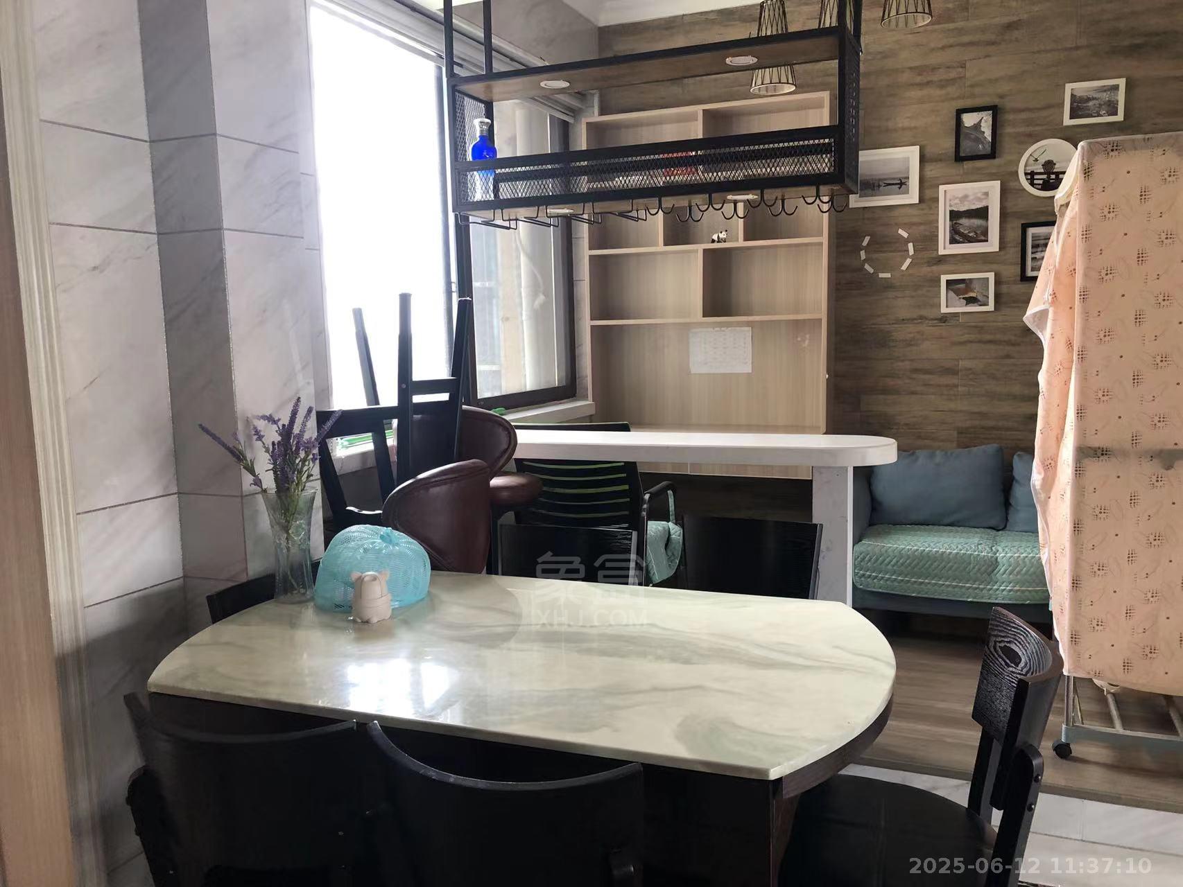 金轮翡翠名园 3室2厅2卫 2000.0元/月 金轮翡翠名园 3室2厅2卫 2000.0元/月室内图