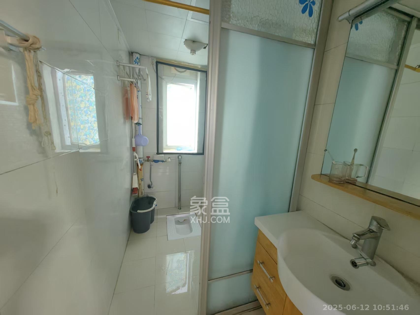 长铁高层  2室2厅1卫   2400.00元/月室内图