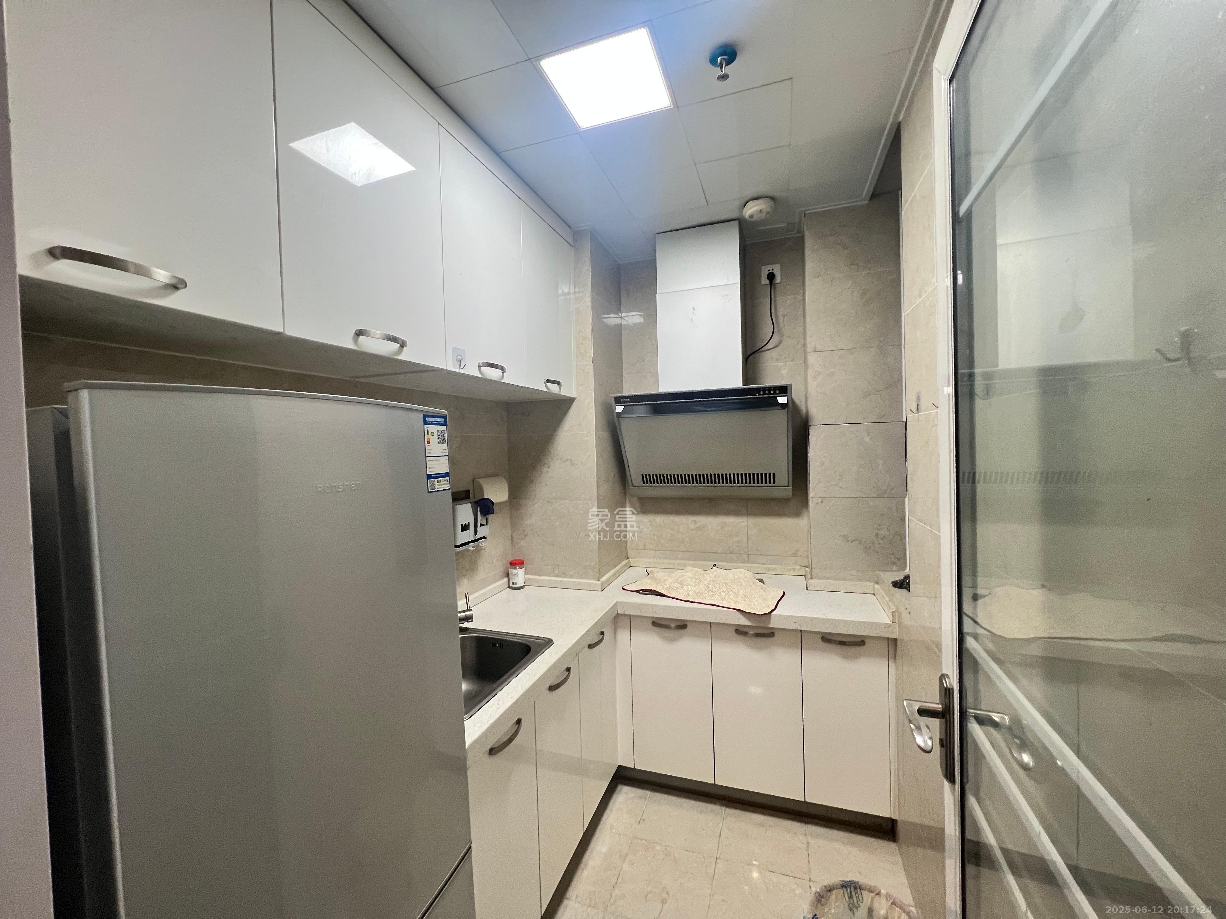 中建信和城 1室1厅1卫 2200.0元/月 中建信和城 1室1厅1卫 2200.0元/月室内图