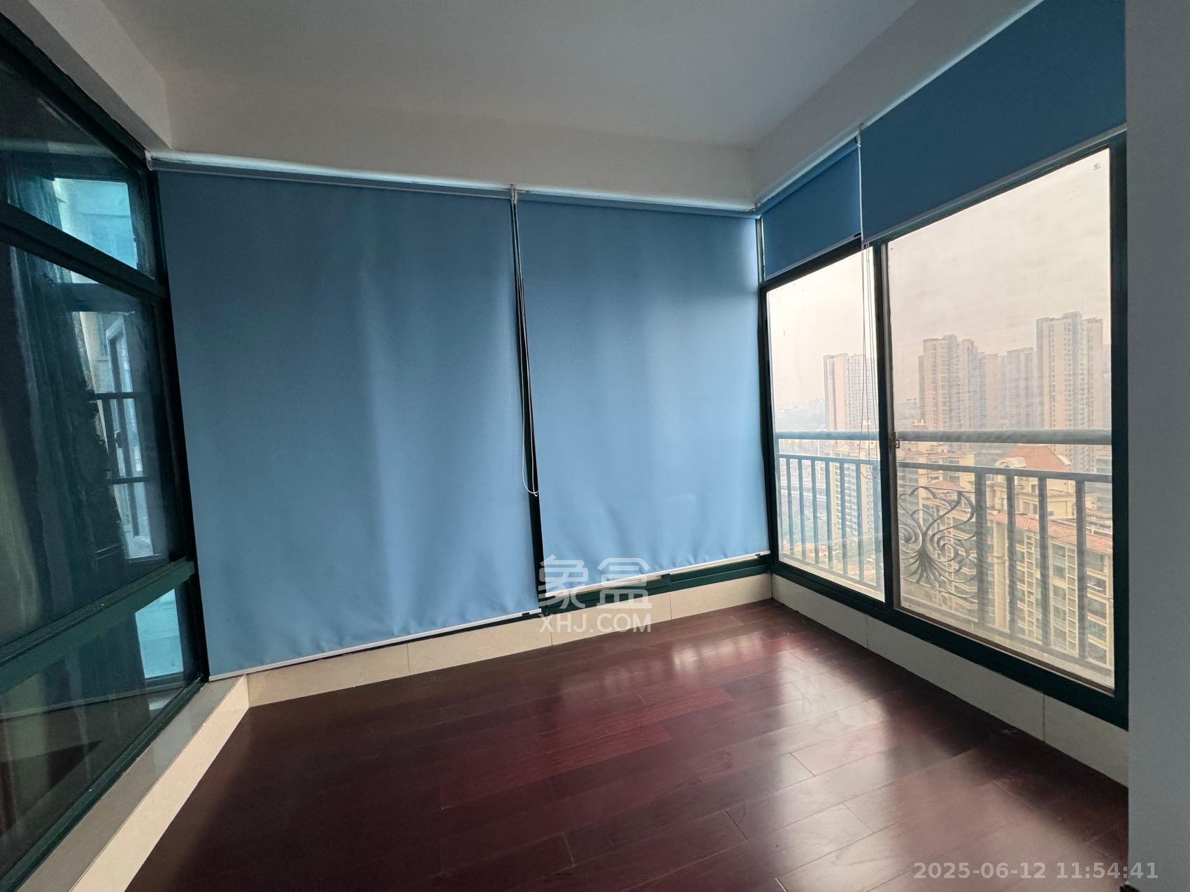 恒大雅苑 4室2厅3卫 6000.0元/月 恒大雅苑 4室2厅3卫 6000.0元/月室内图