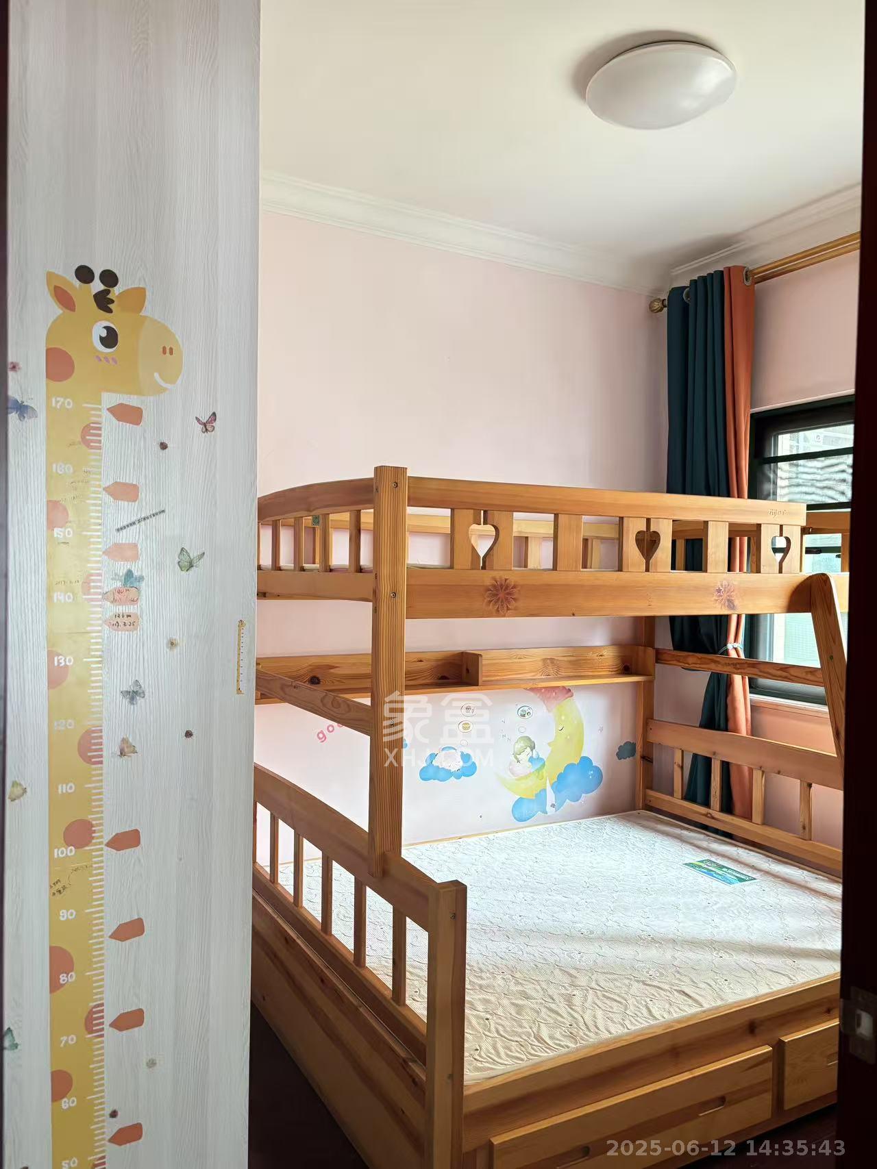 恒大翡翠华庭  2室2厅1卫    1700.0元/月 恒大翡翠华庭  2室2厅1卫    1700.0元/月室内图