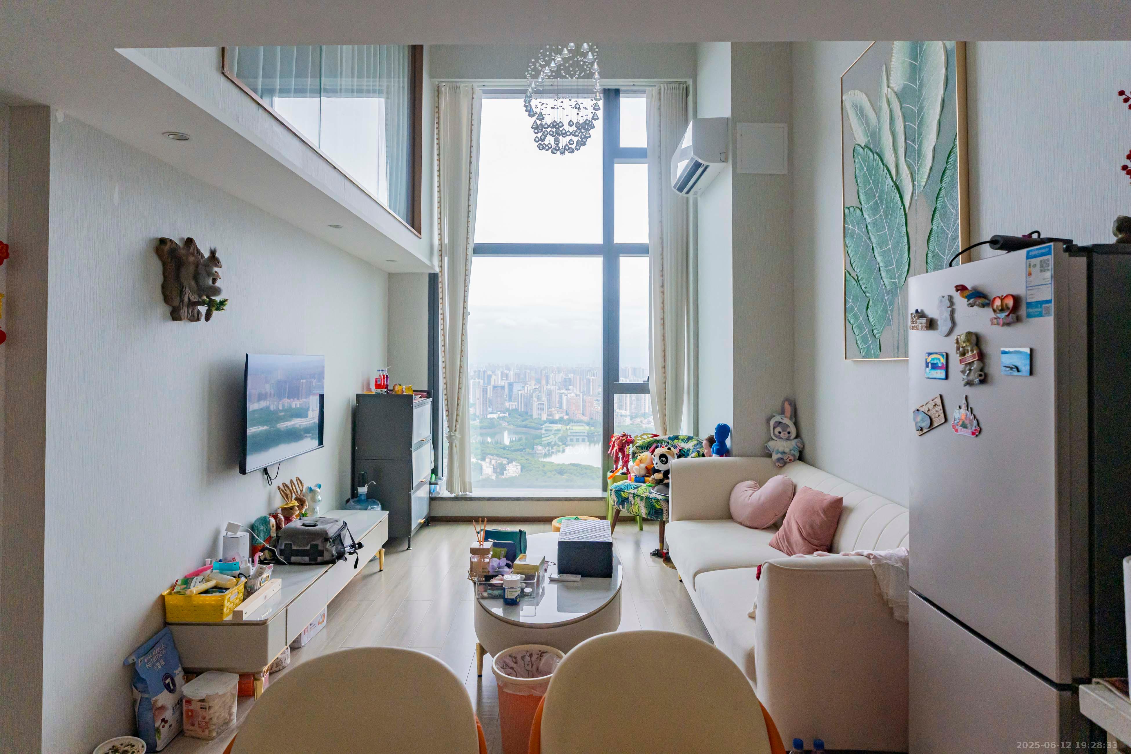 华远华时代 3室2厅2卫 79.0万 华远华时代 3室2厅2卫 79.0万客厅