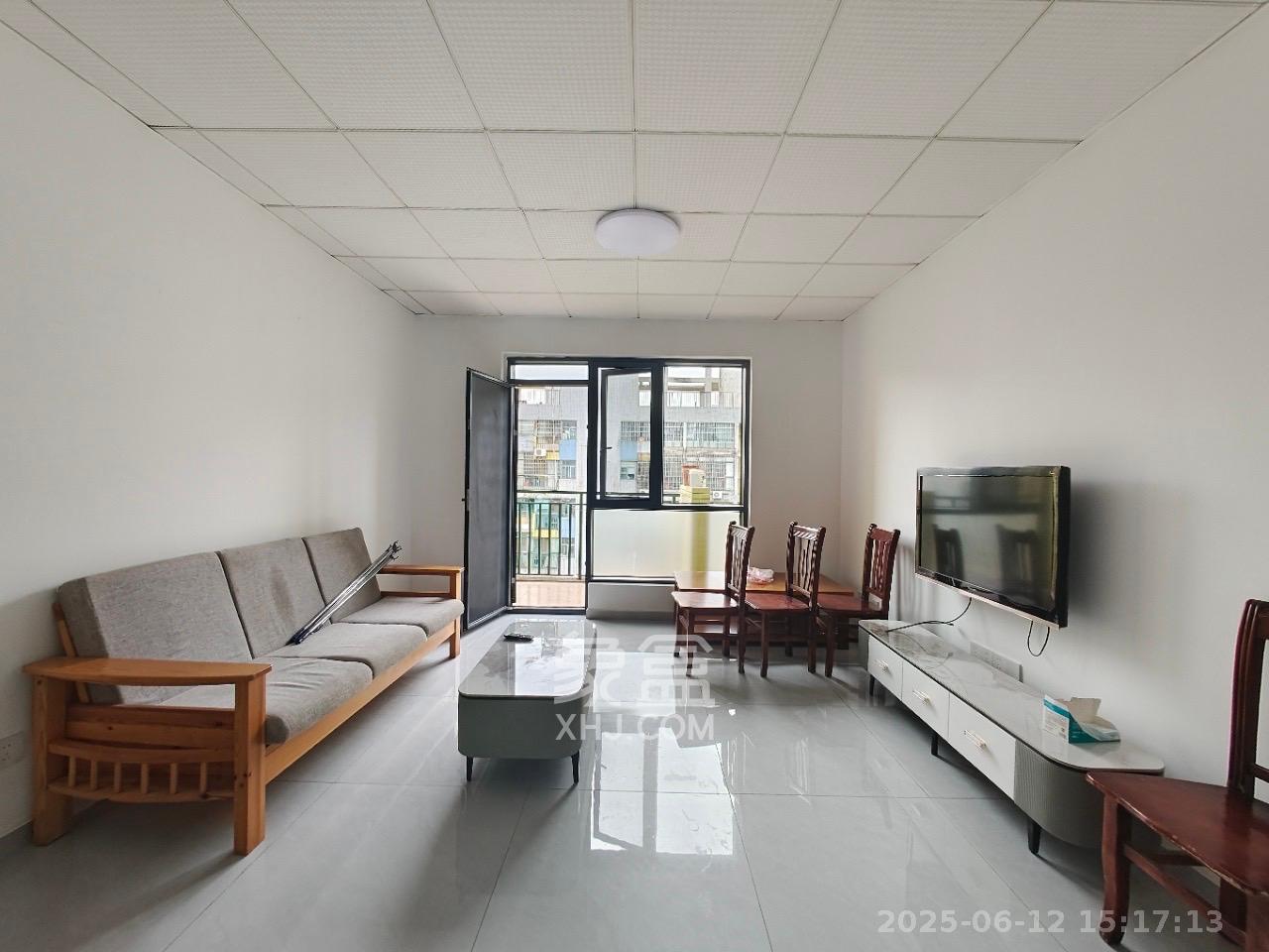 望兴景园一期  3室2厅1卫   2800.00元/月室内图