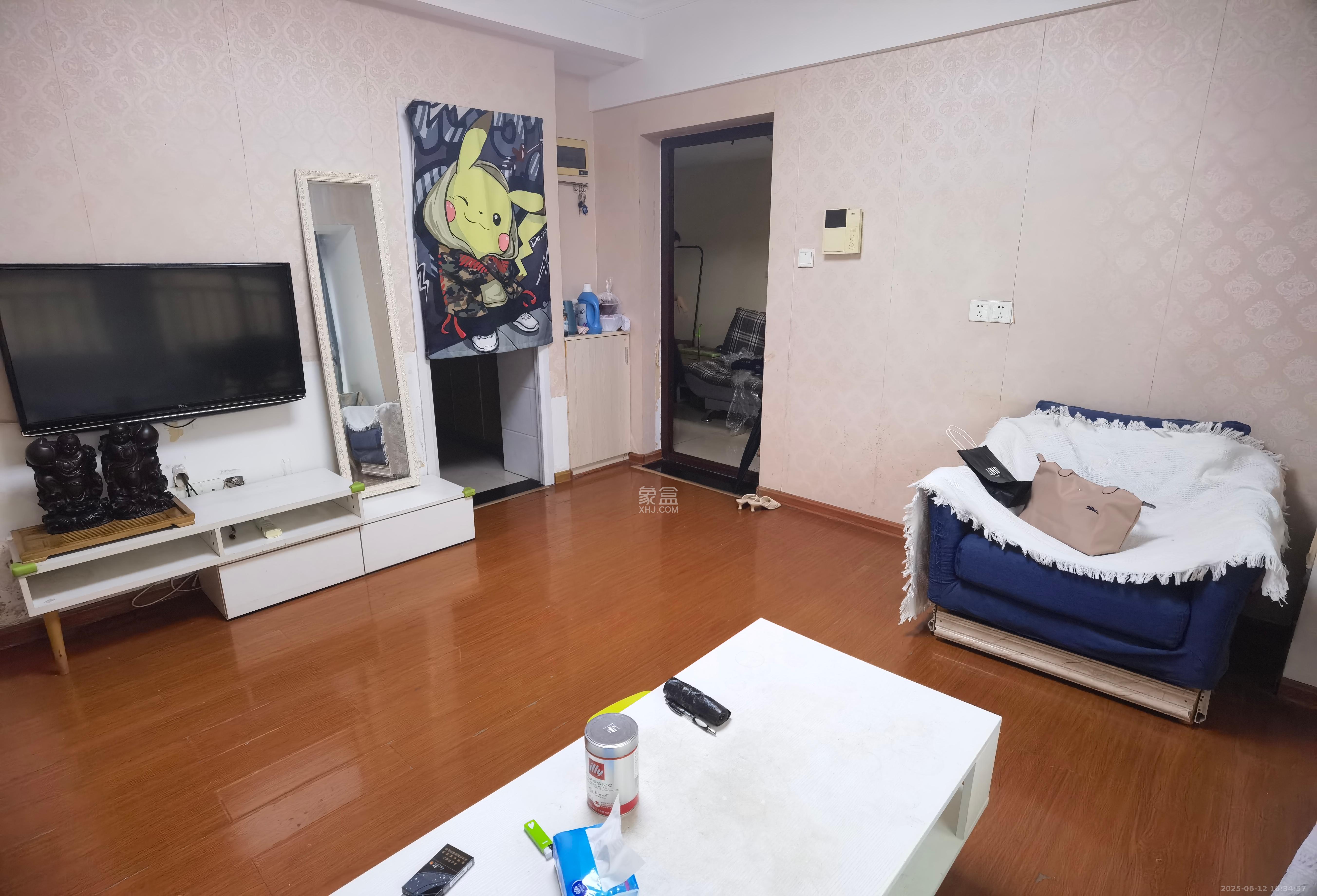 中建芙蓉工社  2室1厅1卫   2000.00元/月室内图