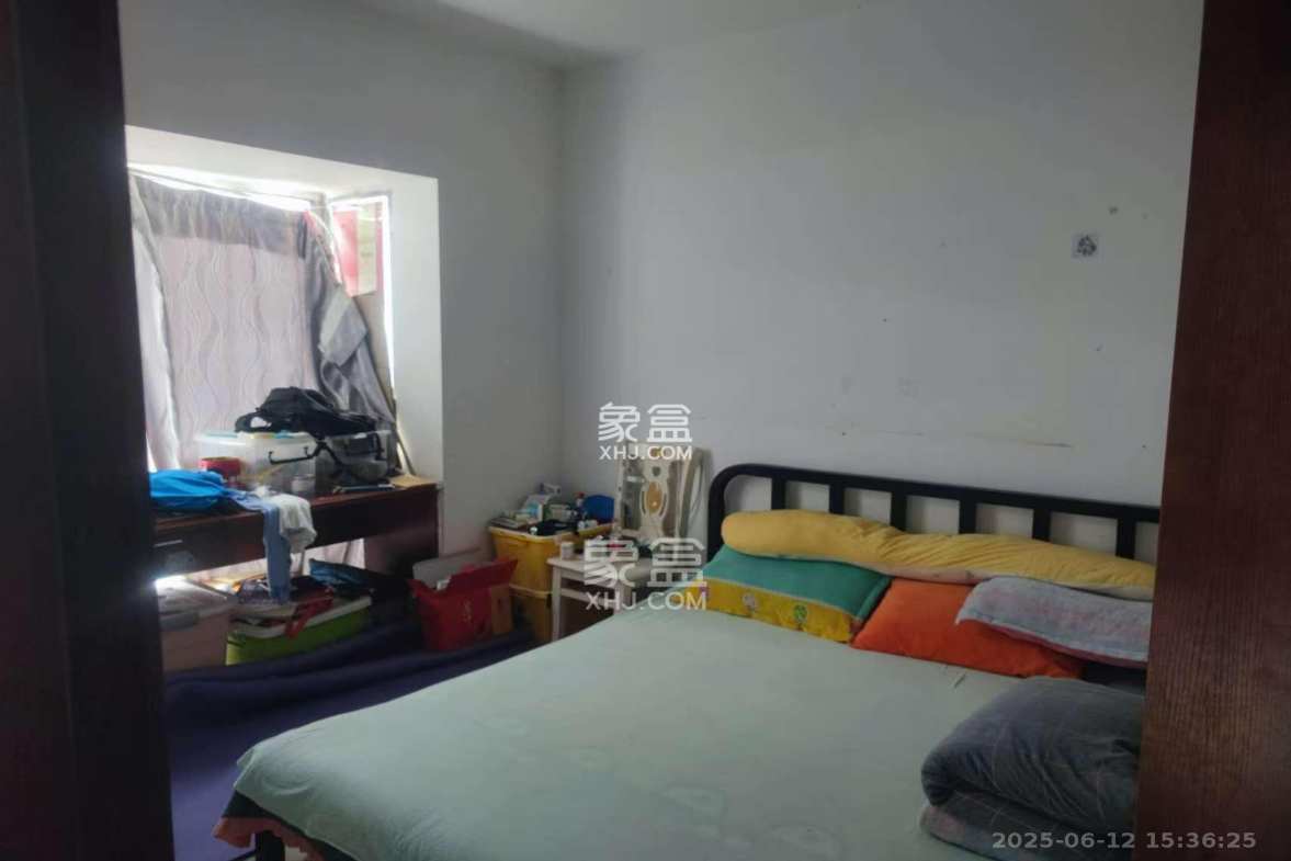 湘府东苑  2室2厅1卫    2000.0元/月 湘府东苑  2室2厅1卫    2000.0元/月室内图