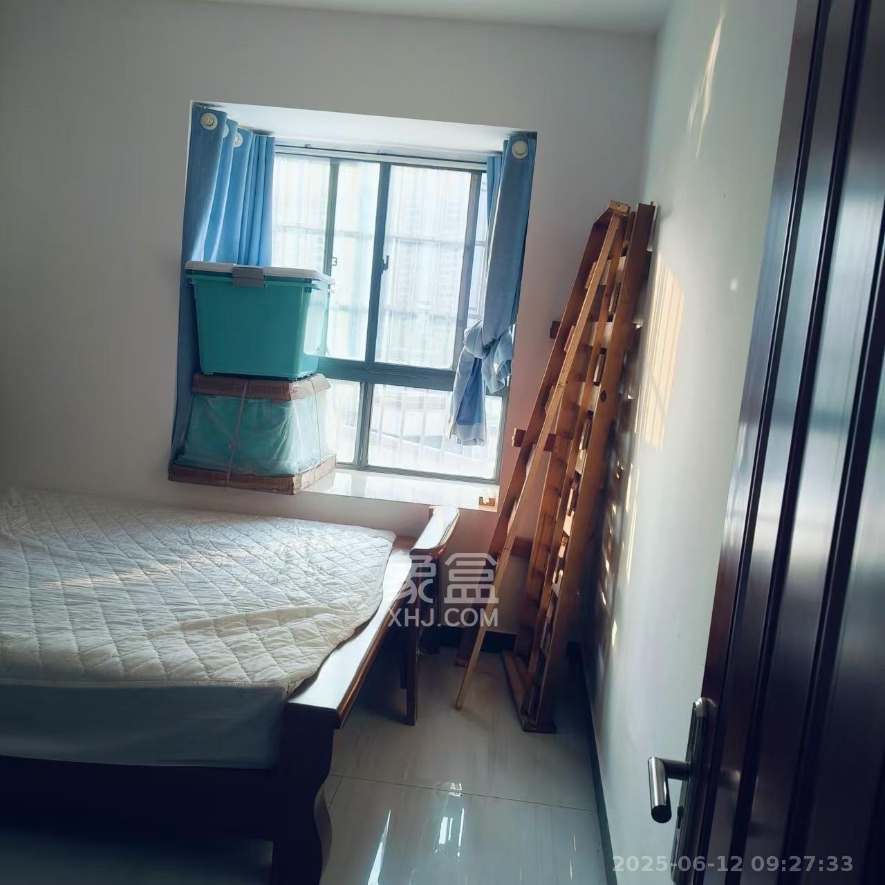 金霞湘绣园  1室0厅0卫    900.0元/月 金霞湘绣园  1室0厅0卫    900.0元/月室内图1